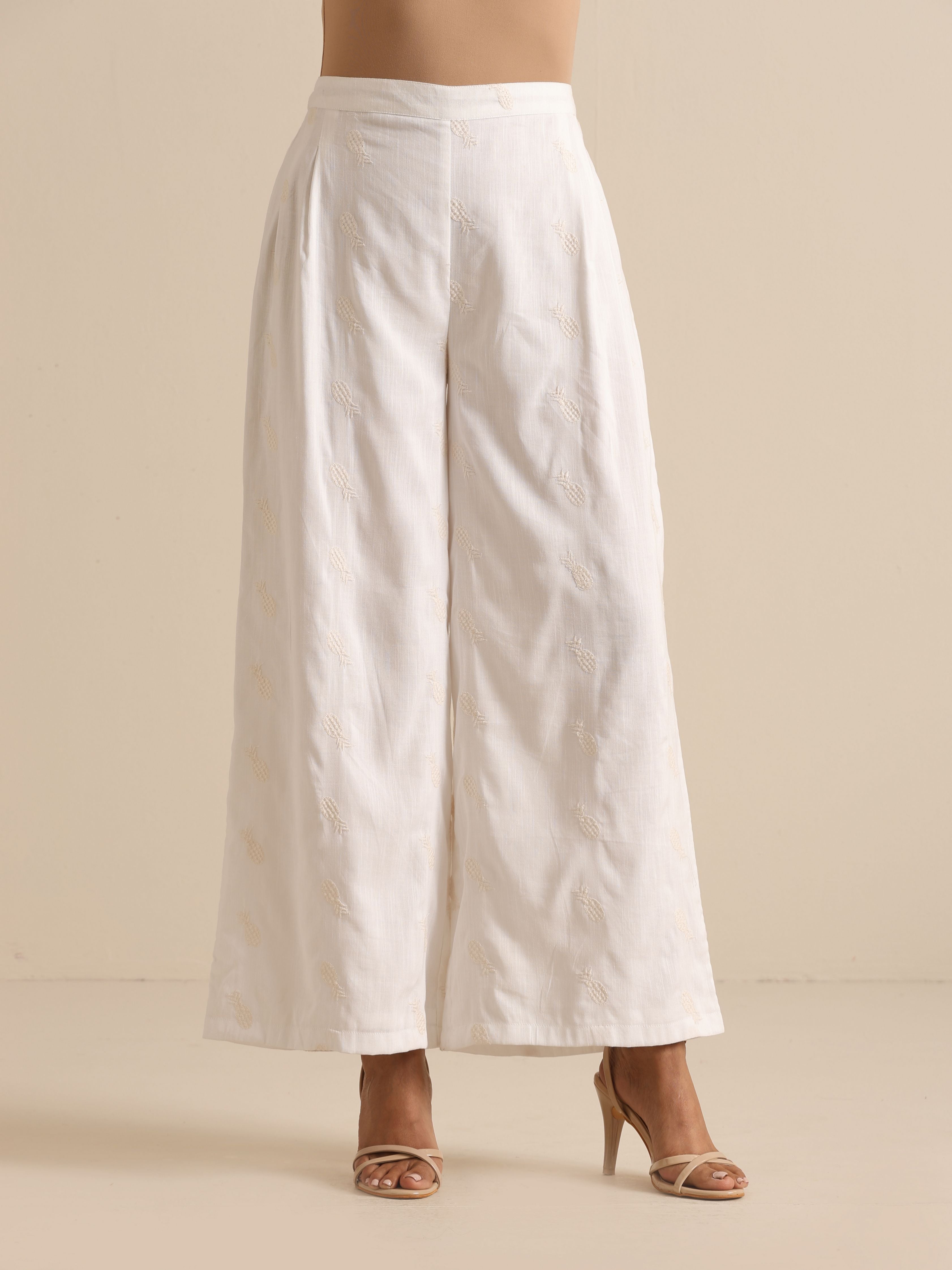 trueBrowns White Pineapple Sleeveless Jacket Pant Set