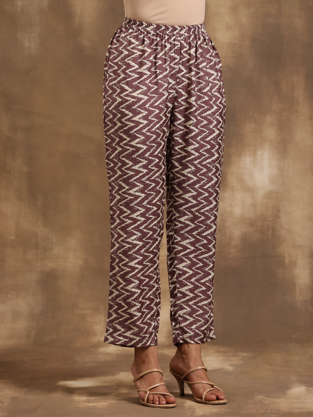 trueBrowns Dark Mauve Zig Zag Printed Silk Kaftan Co-Ord Set