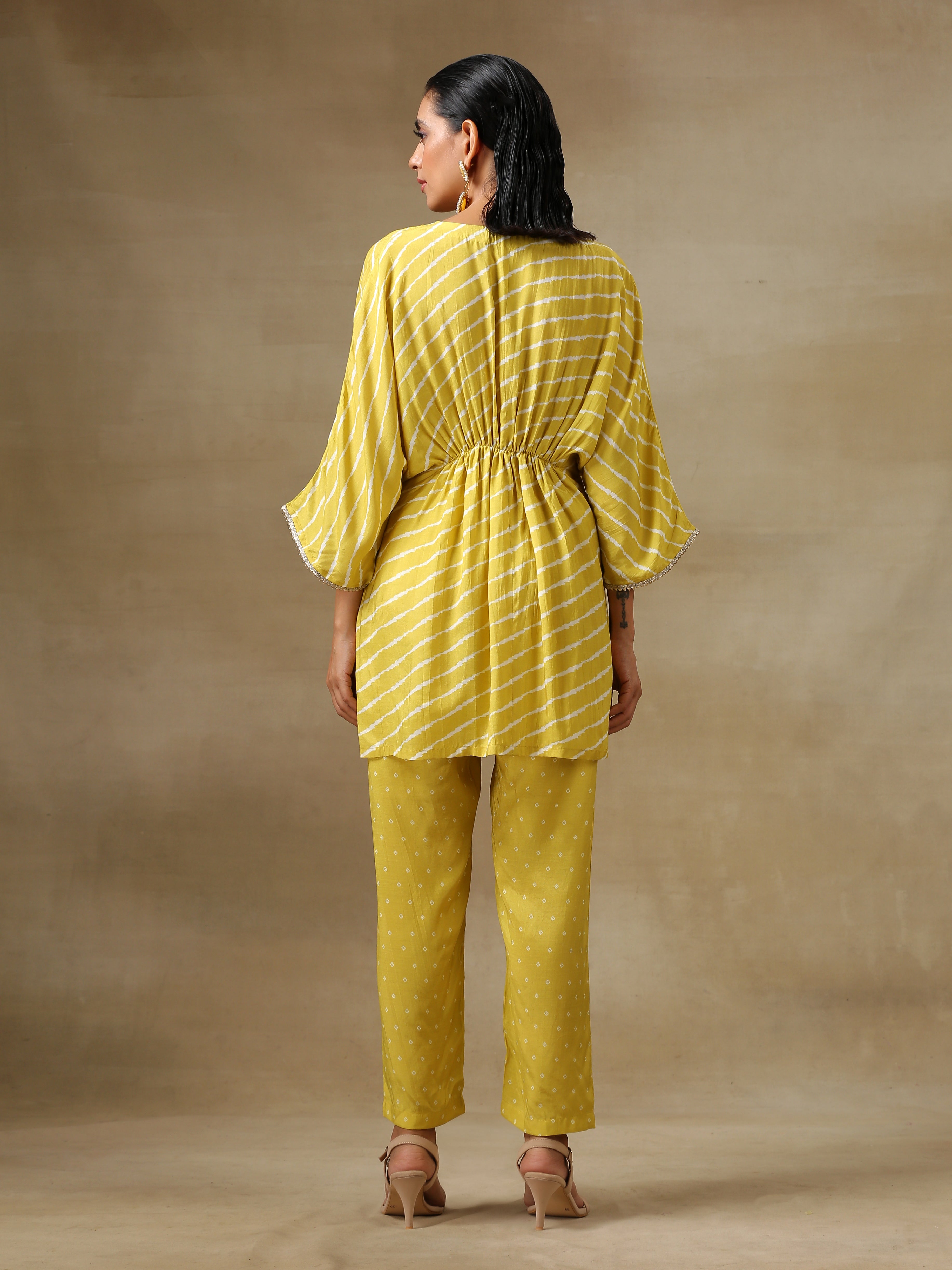 trueBrowns Lime Green Bandhani Printed Silk Drop Shoulder Co-Ord Set