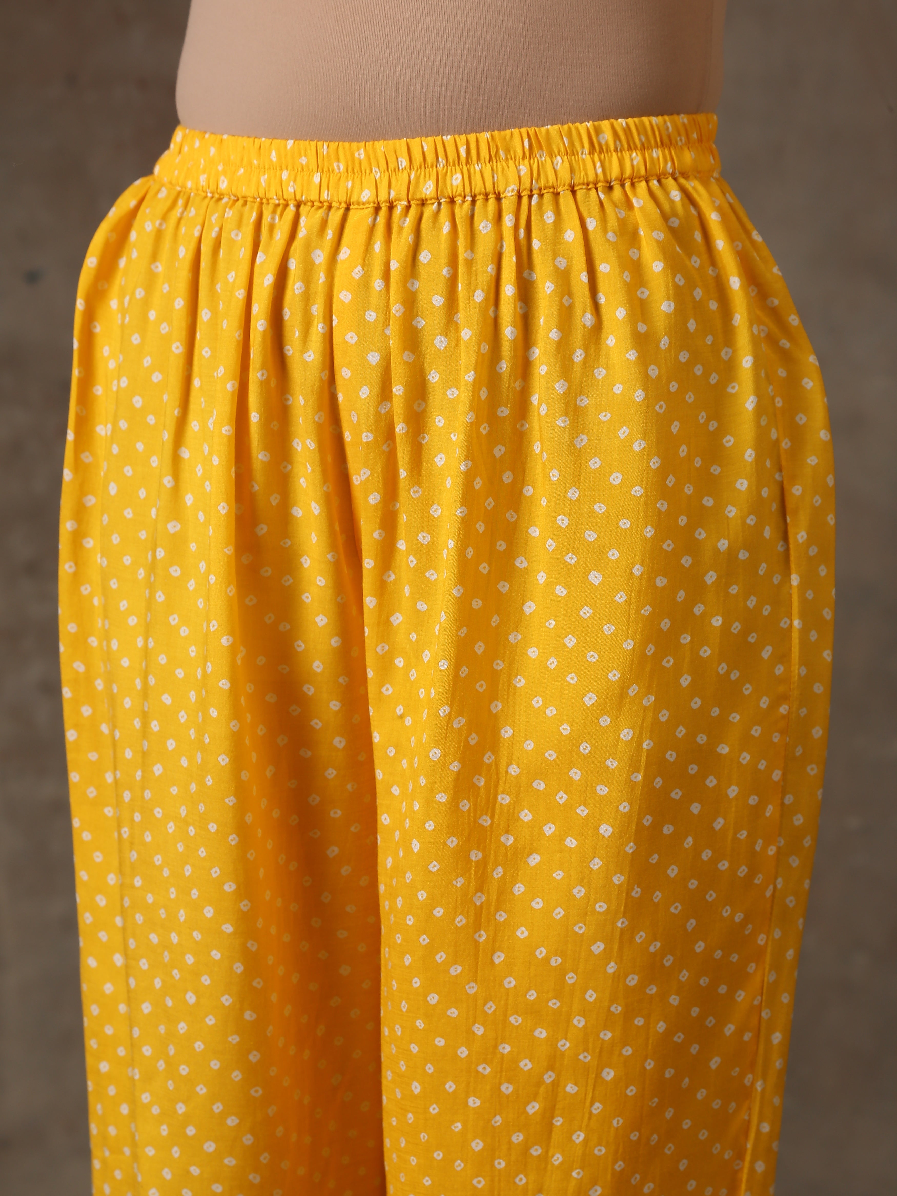 trueBrowns Yellow Bandhani Flare Printed Silk Co-Ord Set | Relove
