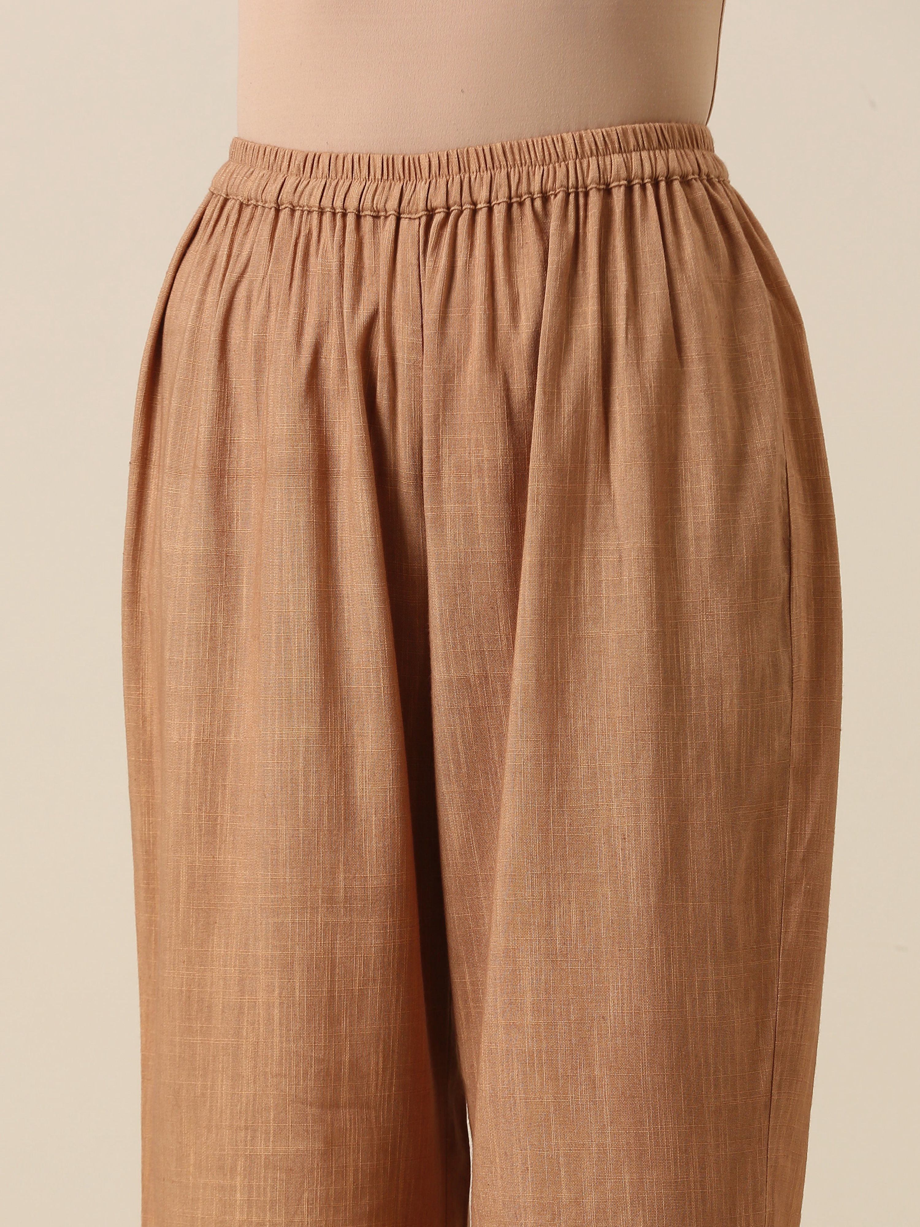 trueBrowns Light Mauve Slub Texture Neck Pleat Kurta Pant Set
