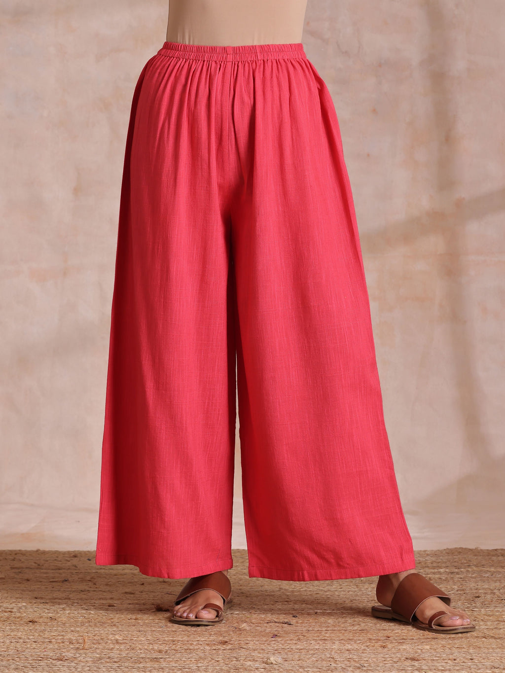 trueBrowns Pink Brown Overall Floral On White Block Print Cotton Slit Kurta Pant Set