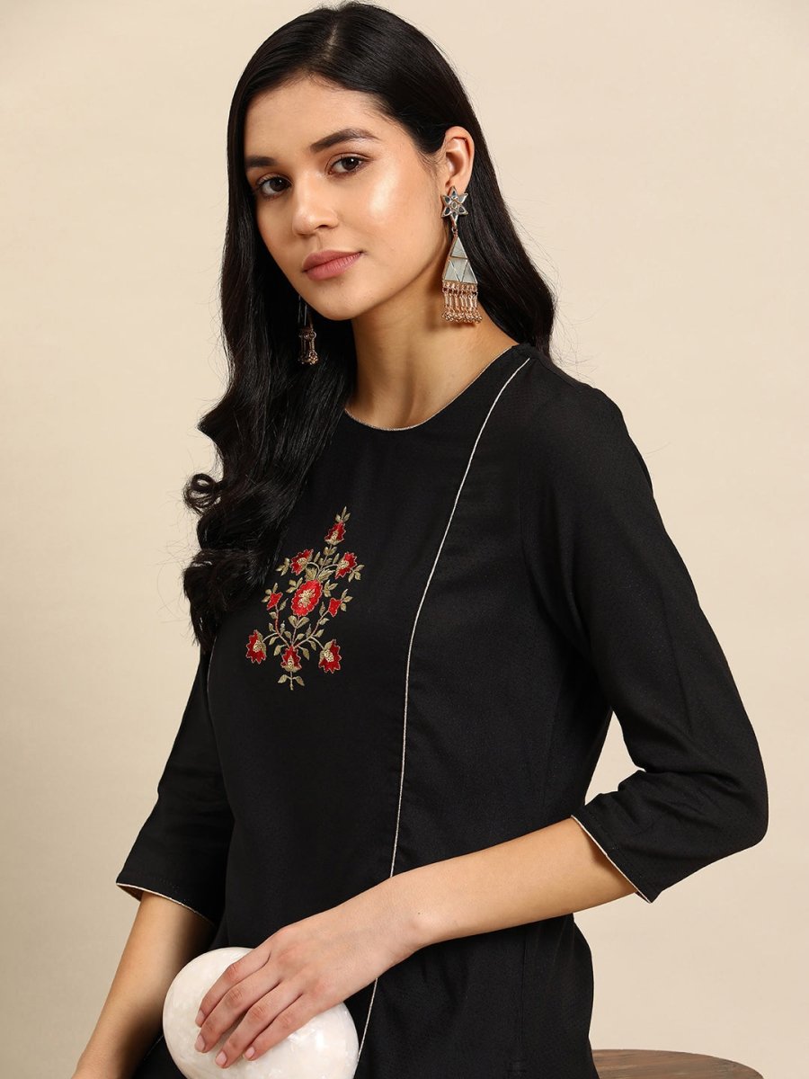 All About You Women Floral Embroidered Kurta