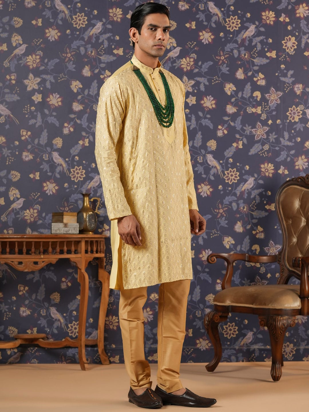 House of Pataudi Ethnic Motifs Embroidered Mandarin Collar Straight Kurta With Churidar