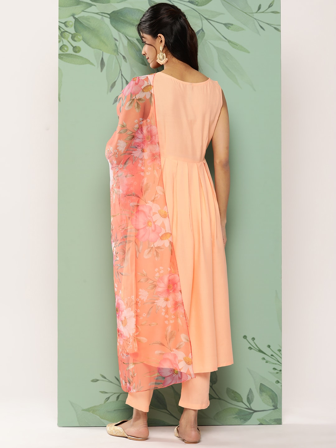 HERE&NOW Women Floral Yoke Design Pleated Thread Work Kurta with Trousers & Dupatta
