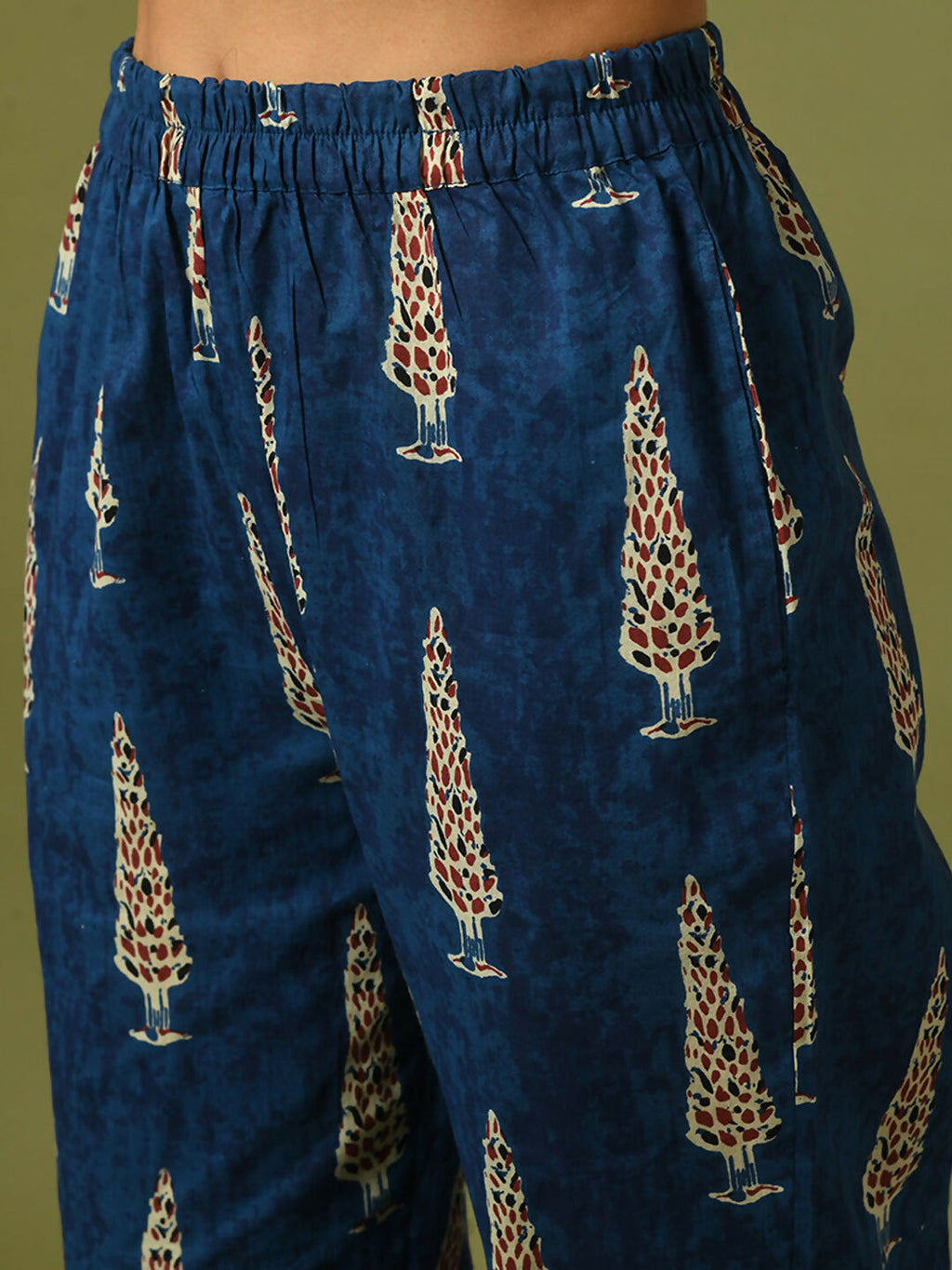 Myshka Women's Blue Printed Cotton Straight Party Kurta Set With Dupatta