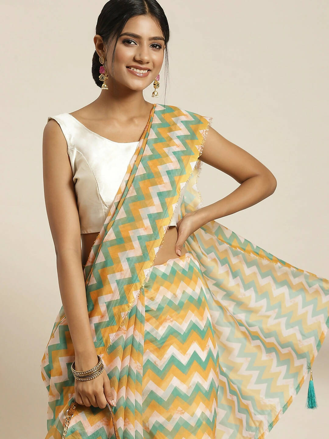 Green Organza Printed Saree With Blouse Piece - Nivaa
