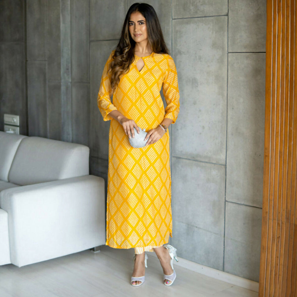 Jyoti Fashion Women's Yellow Pure Muslin Heavy Digital Printed Kurta Pant Set