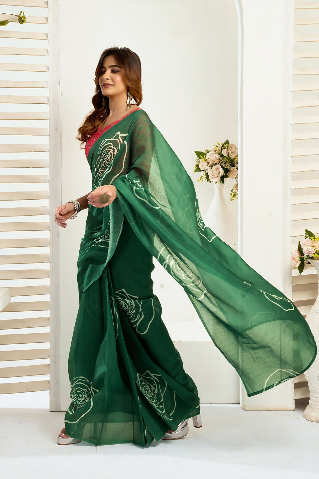 Vastranavya Green Digital Printed Linen Ready To Wear Designer Saree with Unstitched Blouse