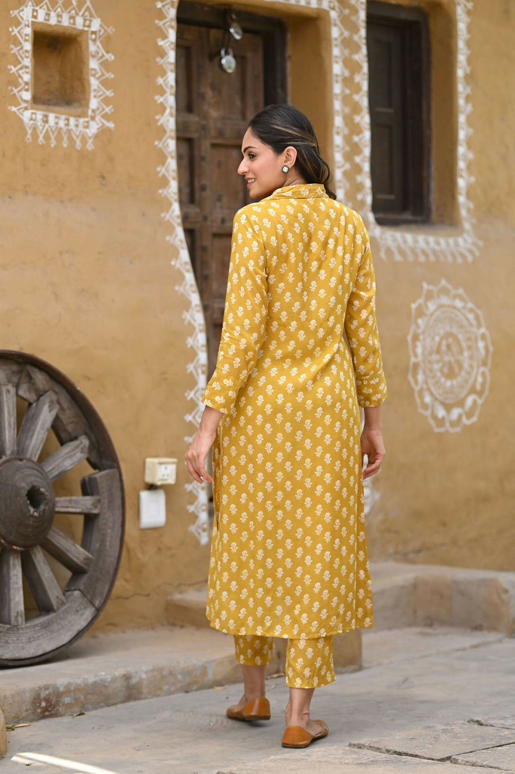 Jyoti Fashion Women's Mustard Pure Muslin Heavy Digital Printed Kurta Pant Set