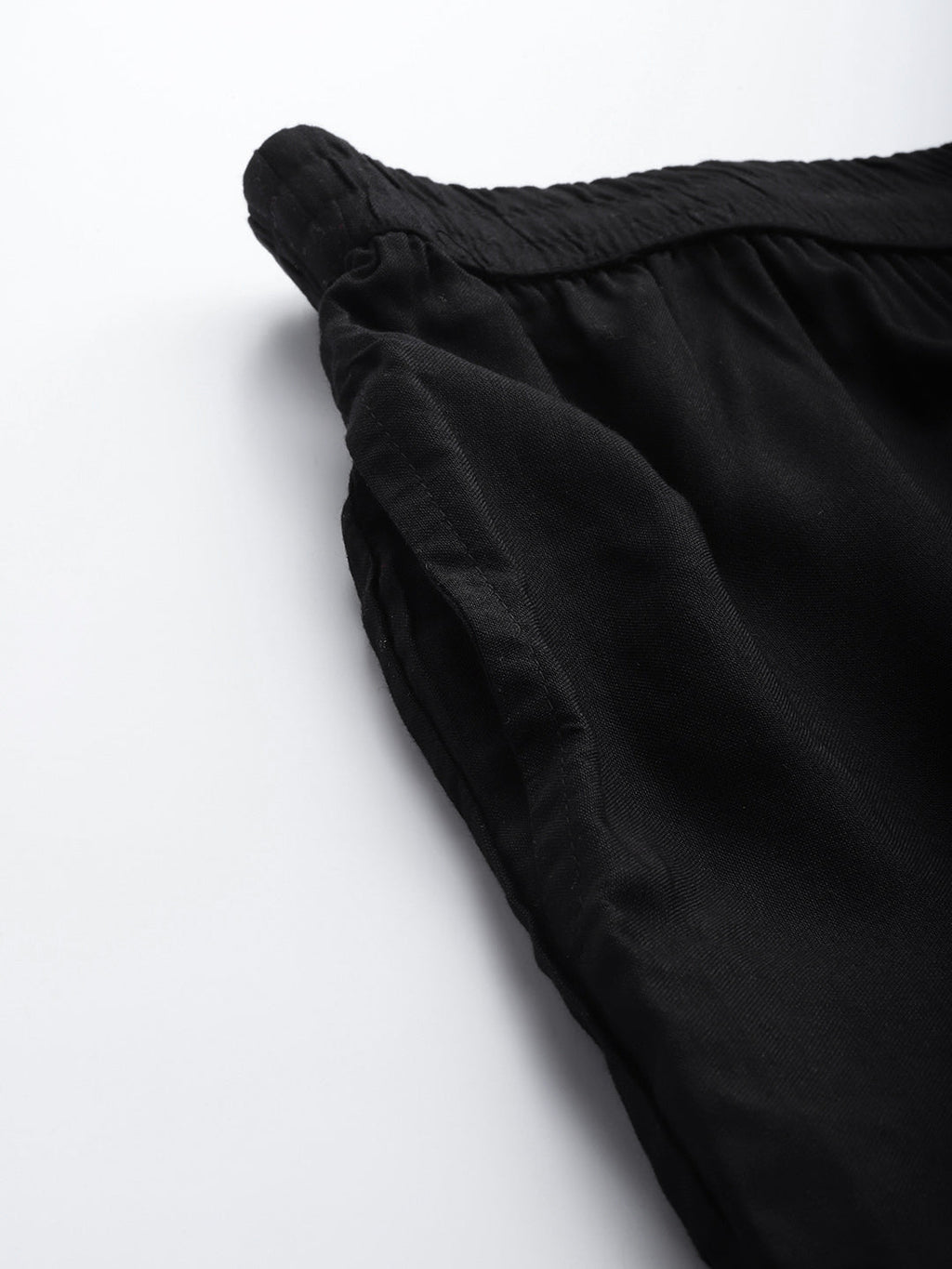 Juniper Women Black Rayon Solid Wide Leg Palazzo