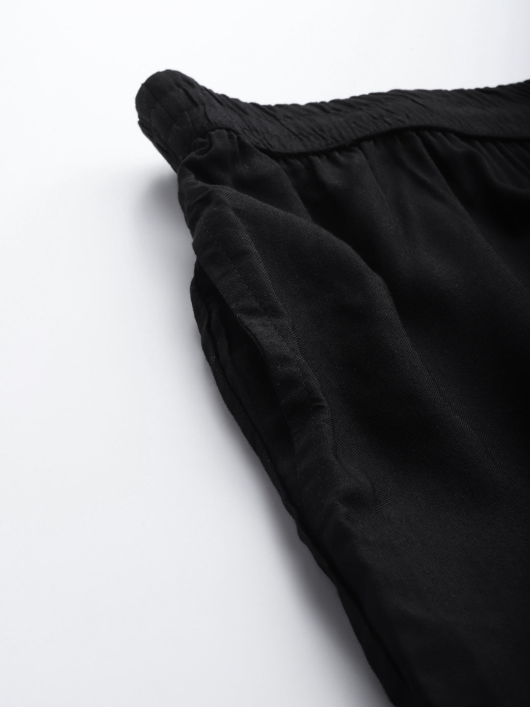 Juniper Women Black Rayon Solid Wide Leg Palazzo