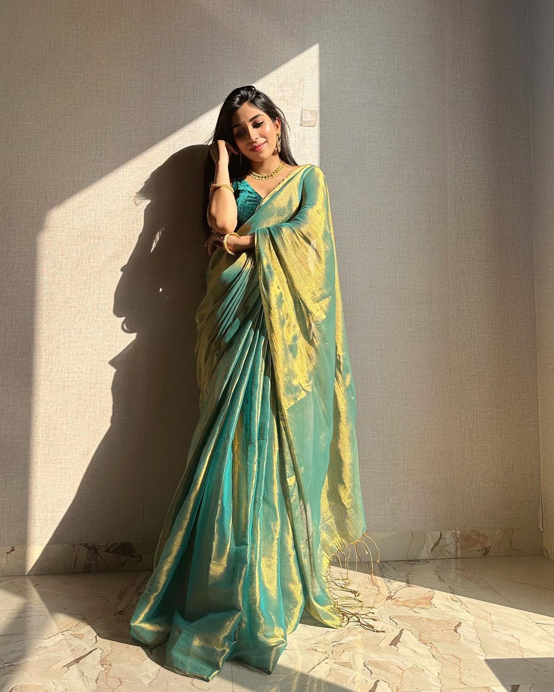 Lorenvalley Fashion Bollywood Sheded Rama Fendy Silk Wedding And Partywear Saree