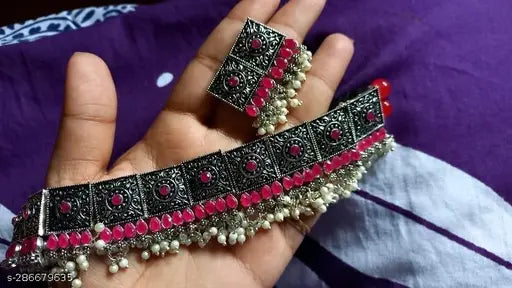 Tehzeeb Creations Women Silver Plated Necklace With Beads And Pearl