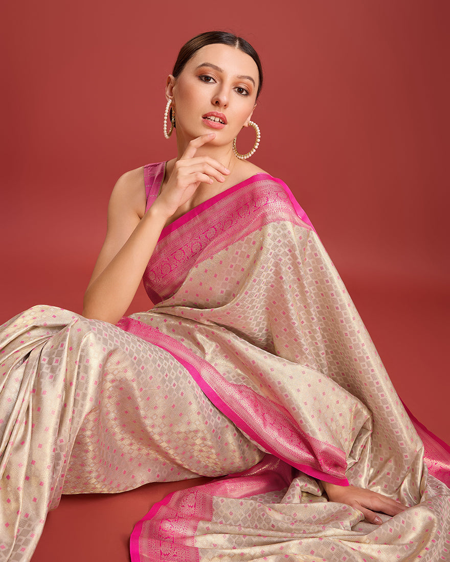 Monjolika Fashion Pink Kanjivaram Silk Mesmerizing Saree