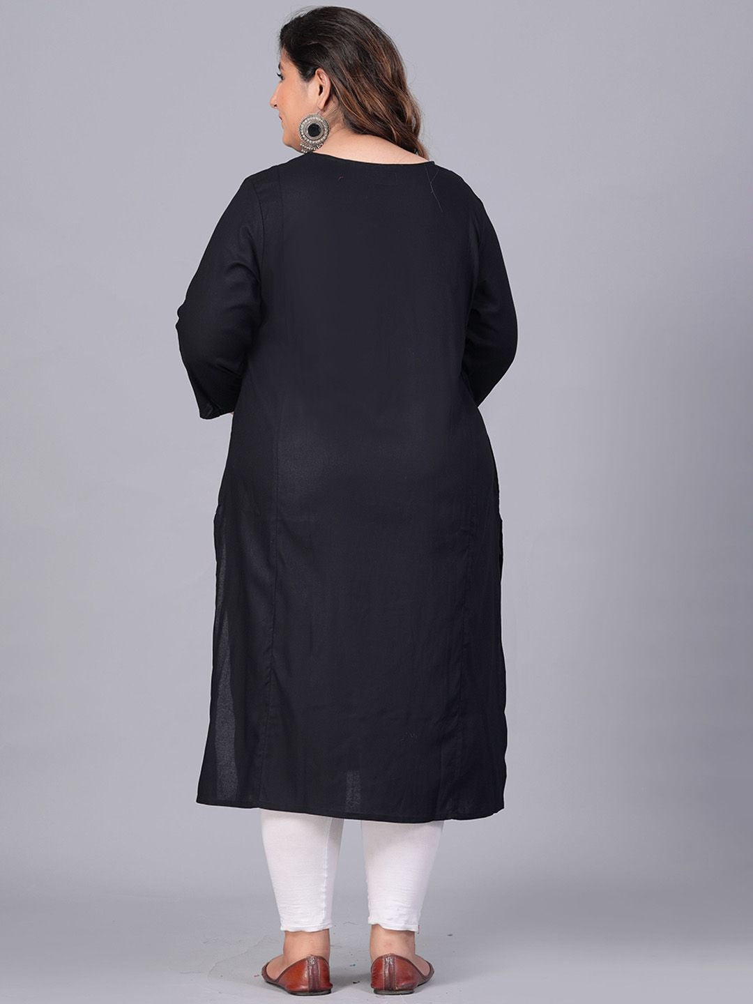 Sztori Plus Size Floral Embroidered Yoke Mirror Work Straight Kurta