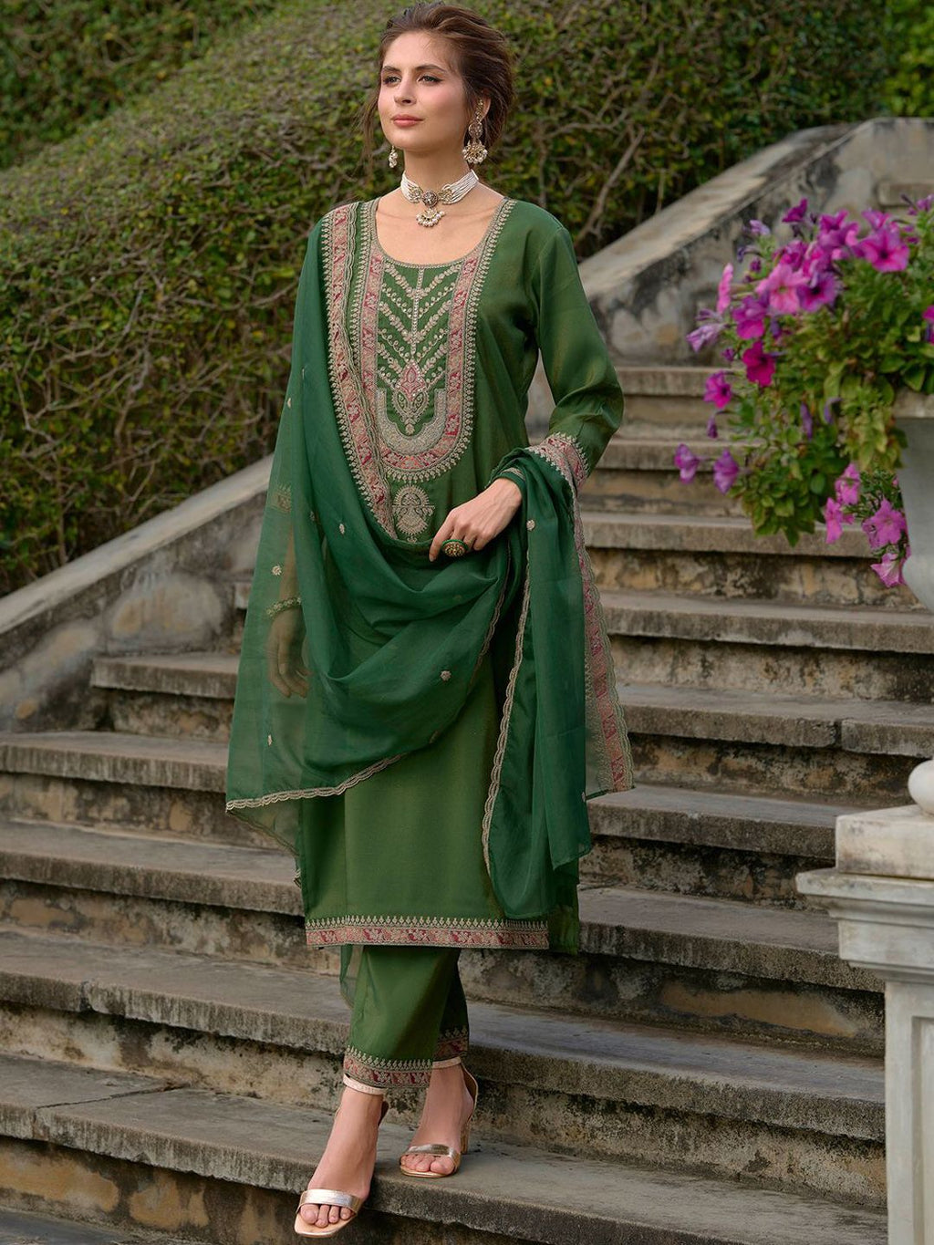 Indo Era Ethnic Motifs Yoke Design Straight Kurta with Trousers & Dupatta