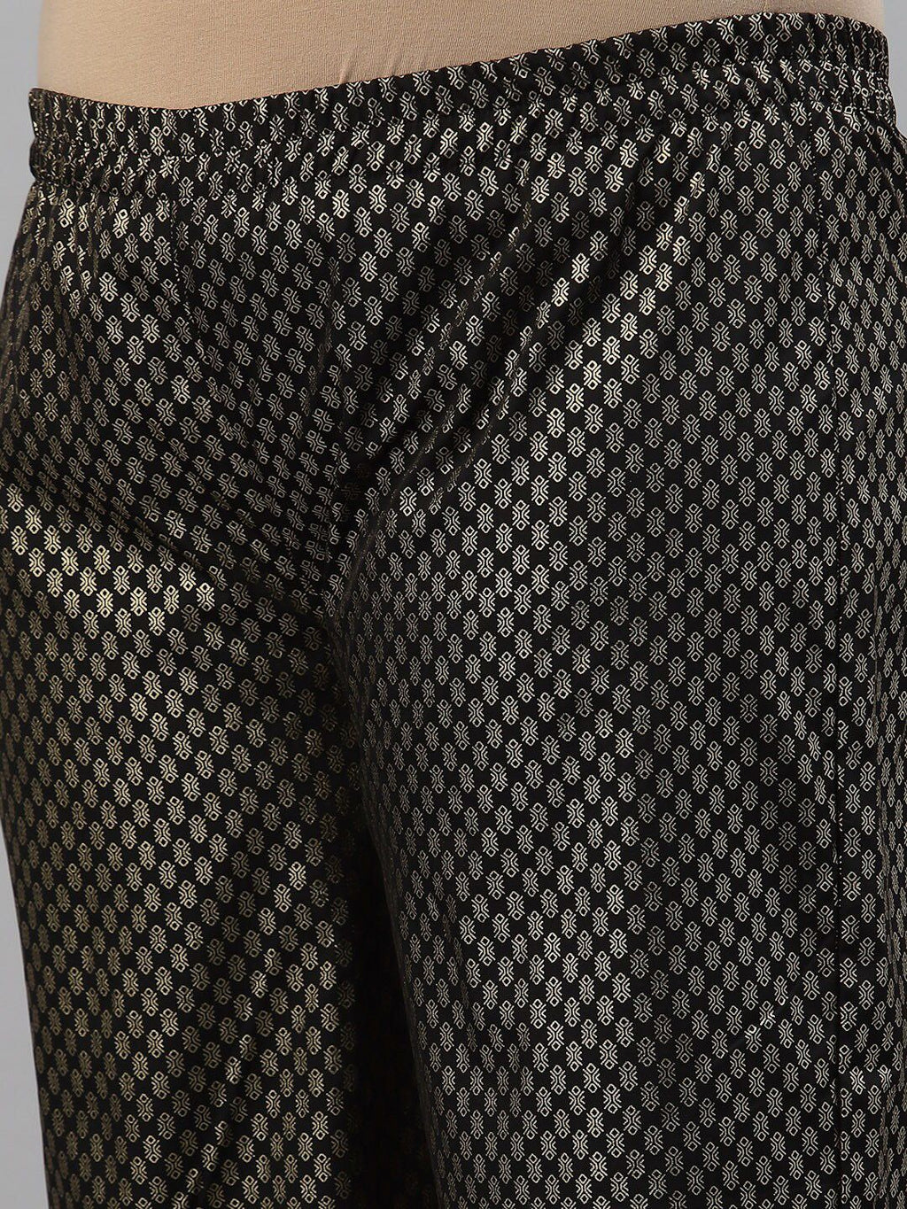 Sztori Ethnic Motifs Yoke Design Kurta with Palazzos