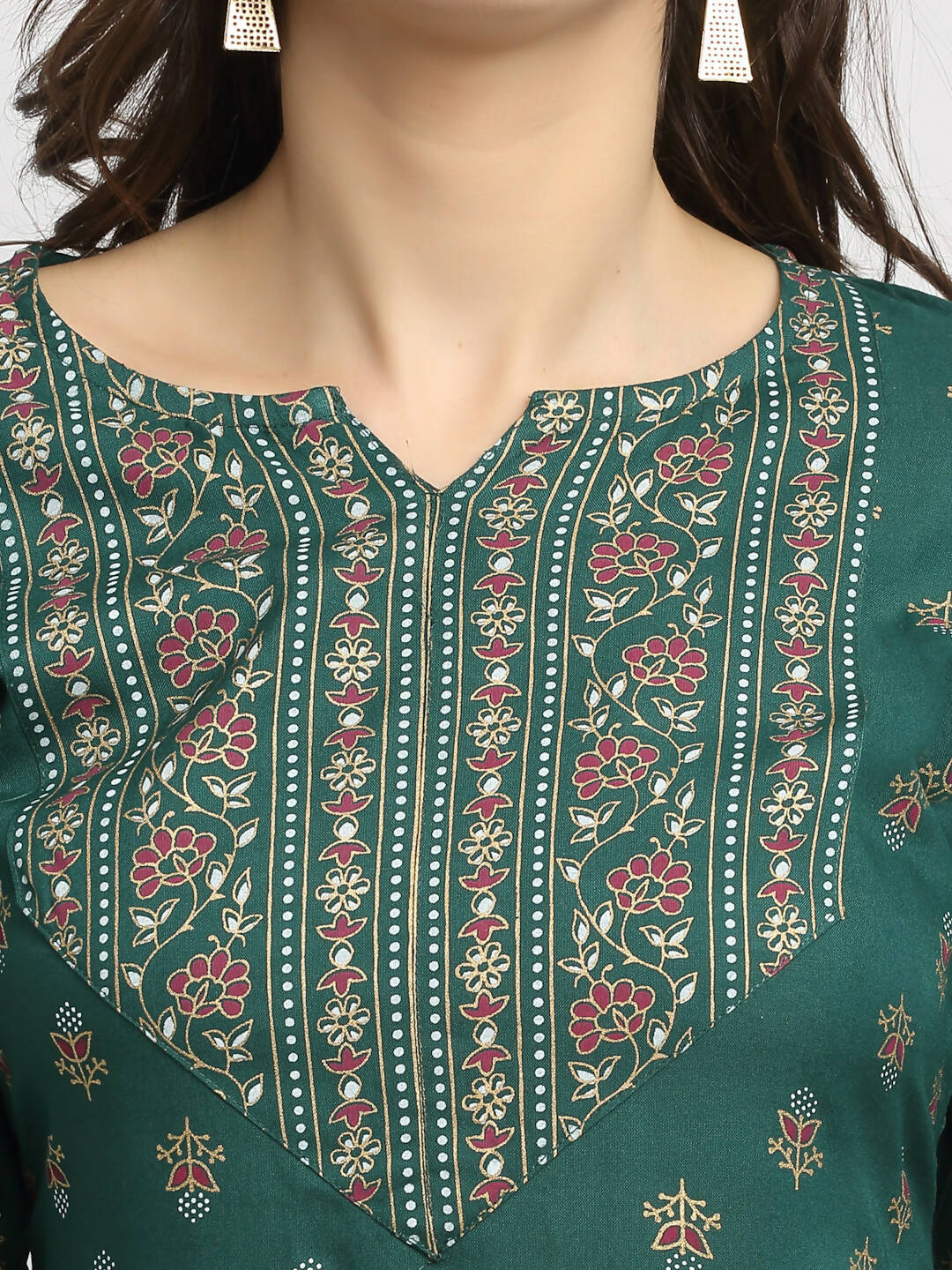 Rudra Bazaar Green Printed Yoke Designed Straight Kurta with Maroon Pyjamas