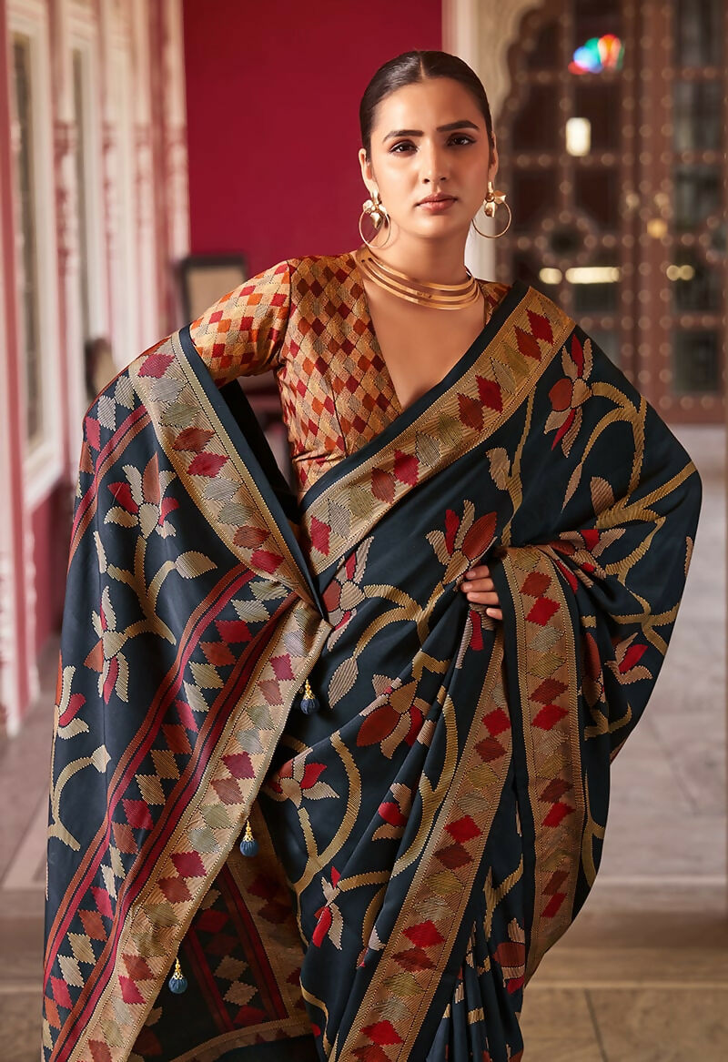 Monjolika Fashion Silk Blend Navy Blue Printed Saree