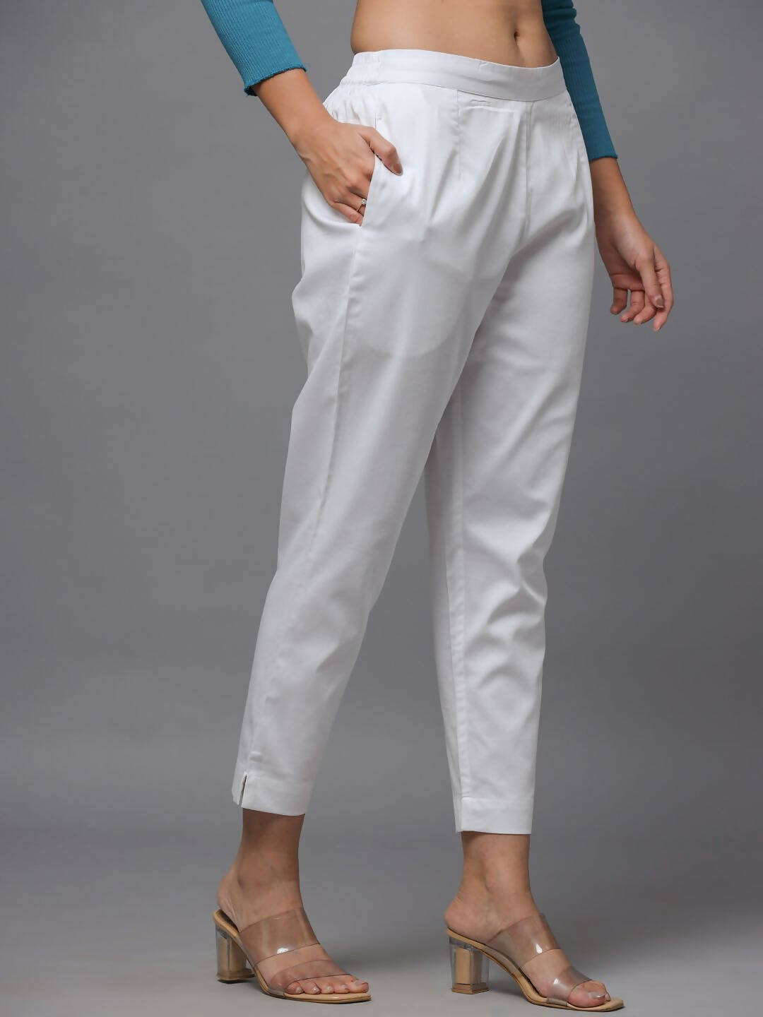 Juniper Women's White Solid Straight Slim Pant