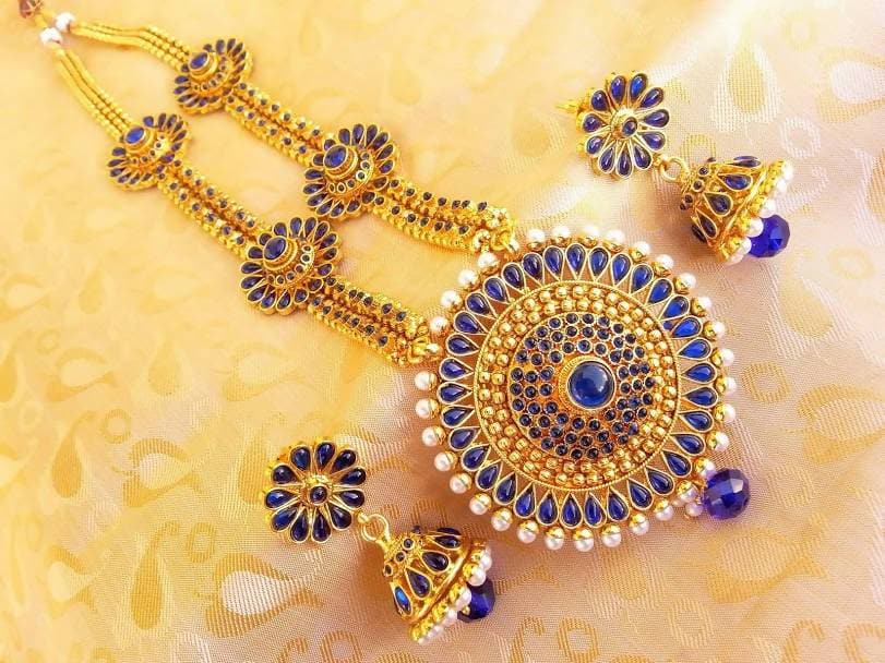 Blue Color Kemp Long Necklace Set