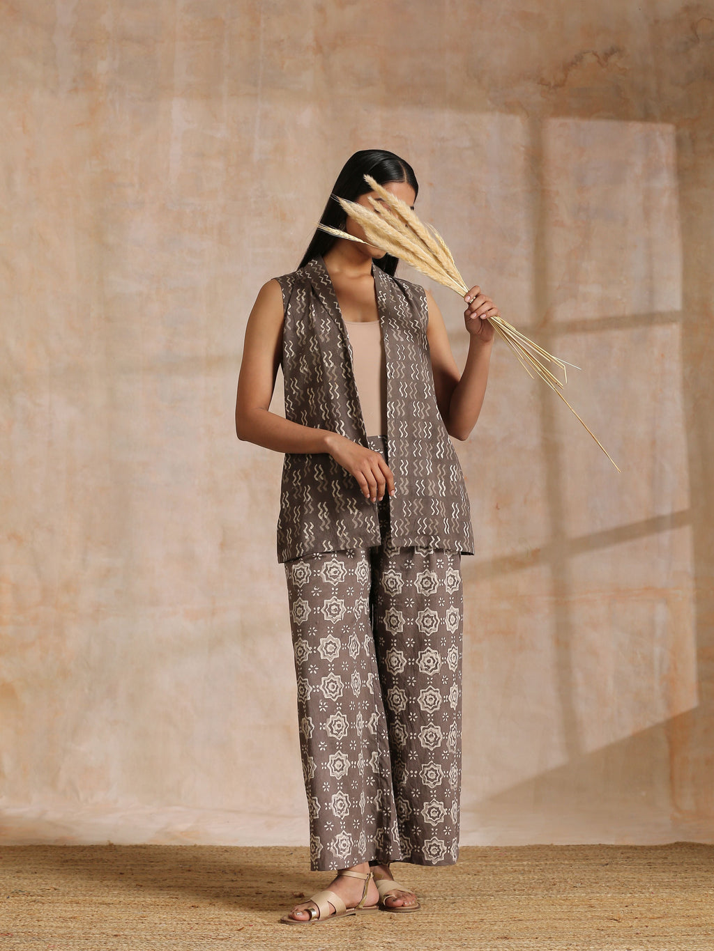 trueBrowns Clay Dabu Zig-Zag Motifs Print Cotton Sleeveless Jacket Pant Set
