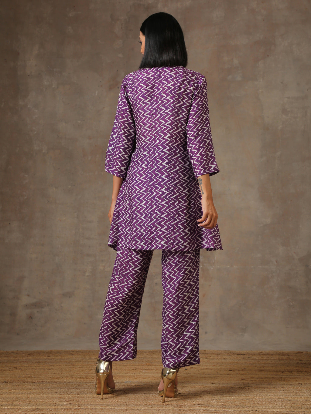trueBrowns Purple White Lehariya Printed Silk Co-Ord Set