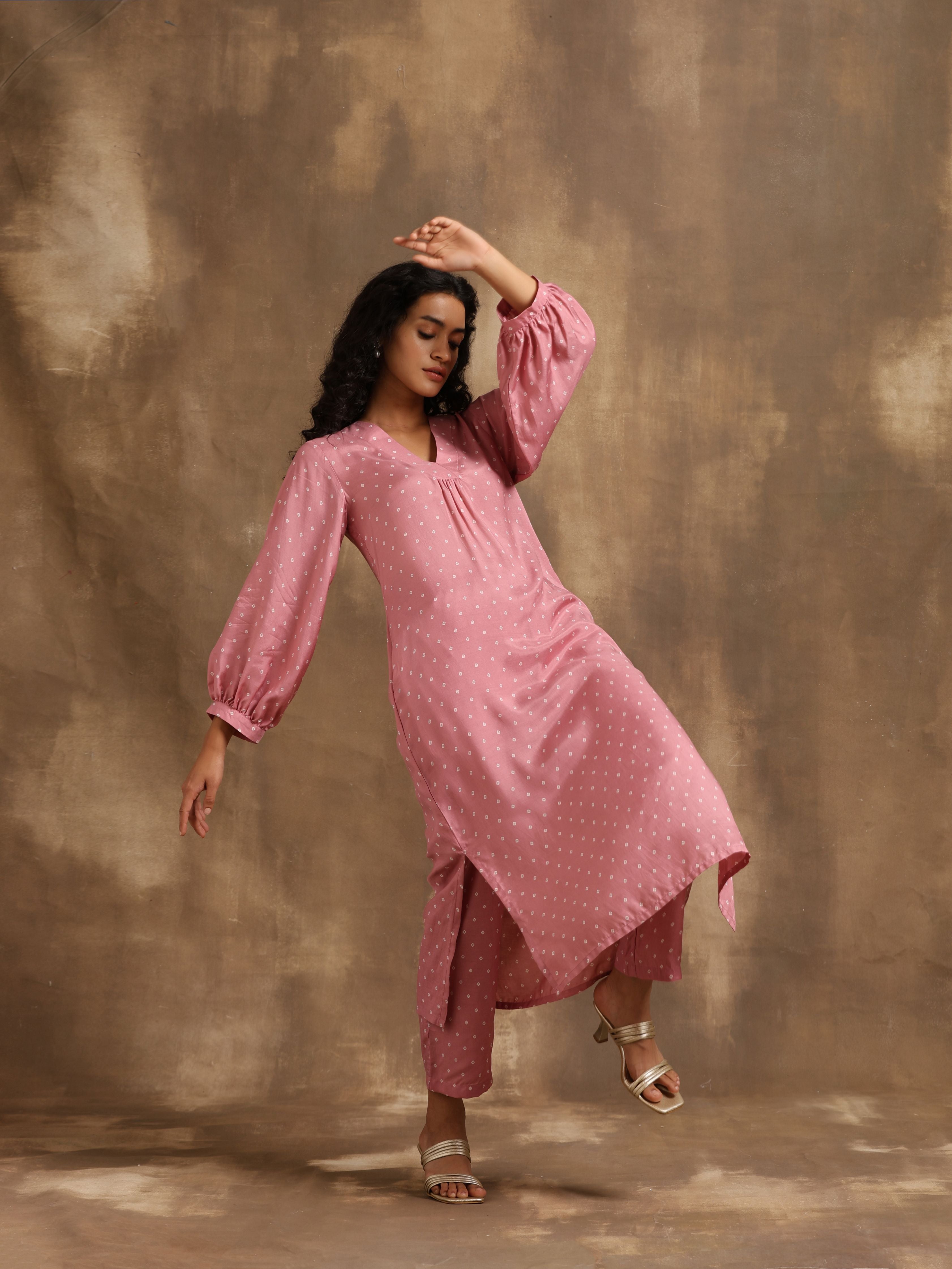 trueBrowns Light Mauve Bandhani Printed Silk Kurta Pant Set