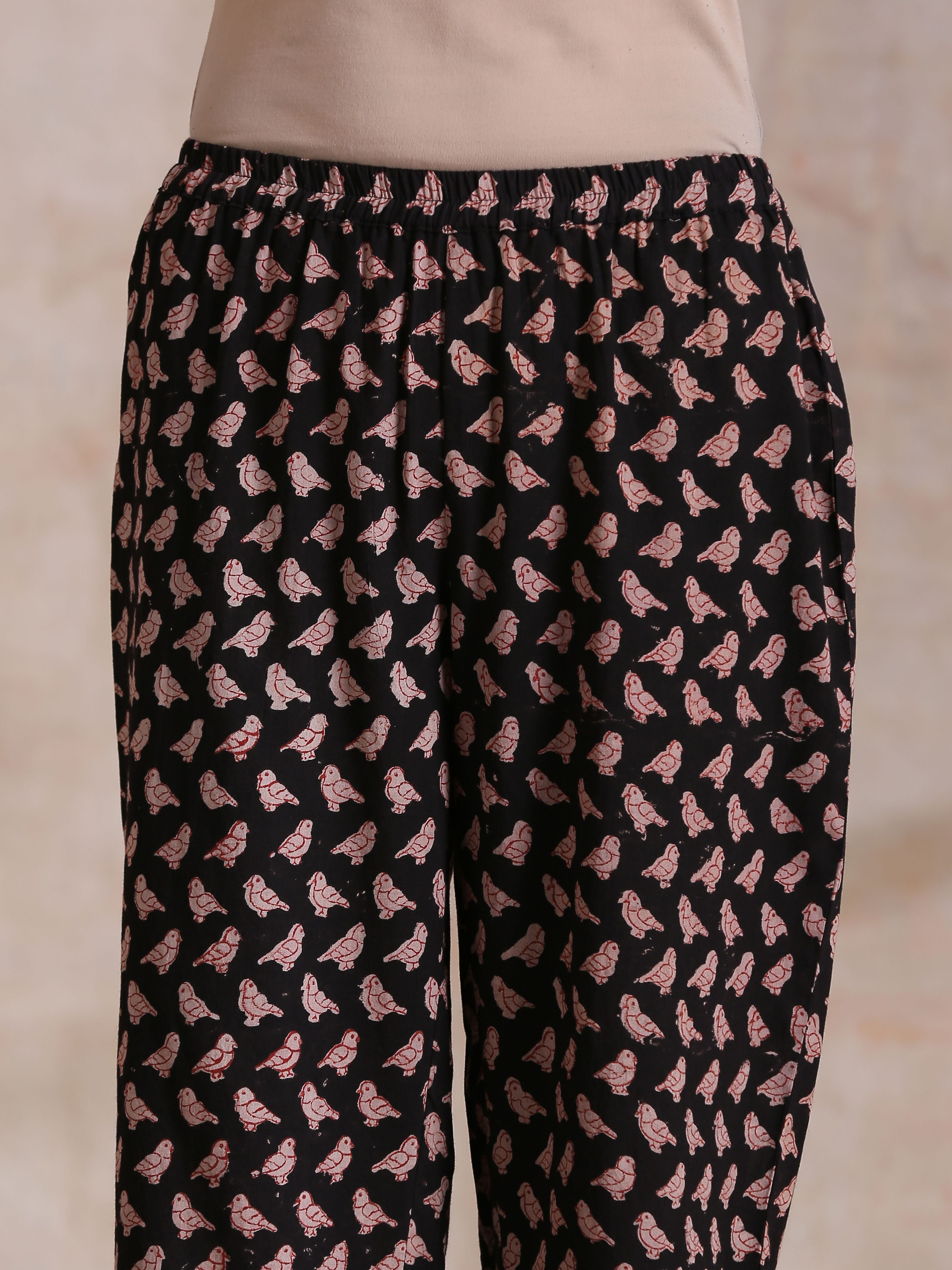 trueBrowns Black Bird Bagru Print Cotton Sleeveless Kurta Pant Set