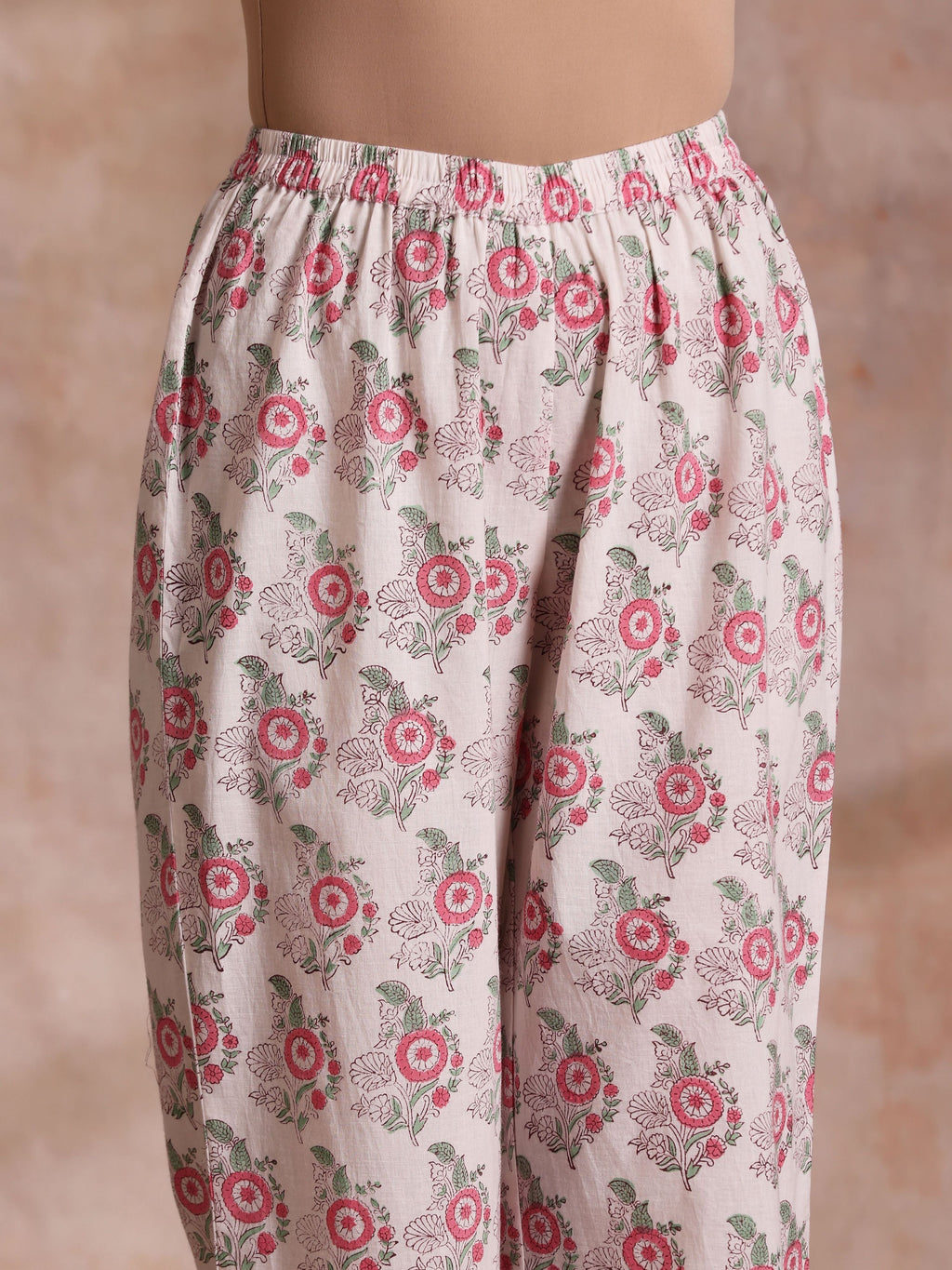 trueBrowns Pink Green Buta On White Block Print Cotton Slit Kurta Pant Set