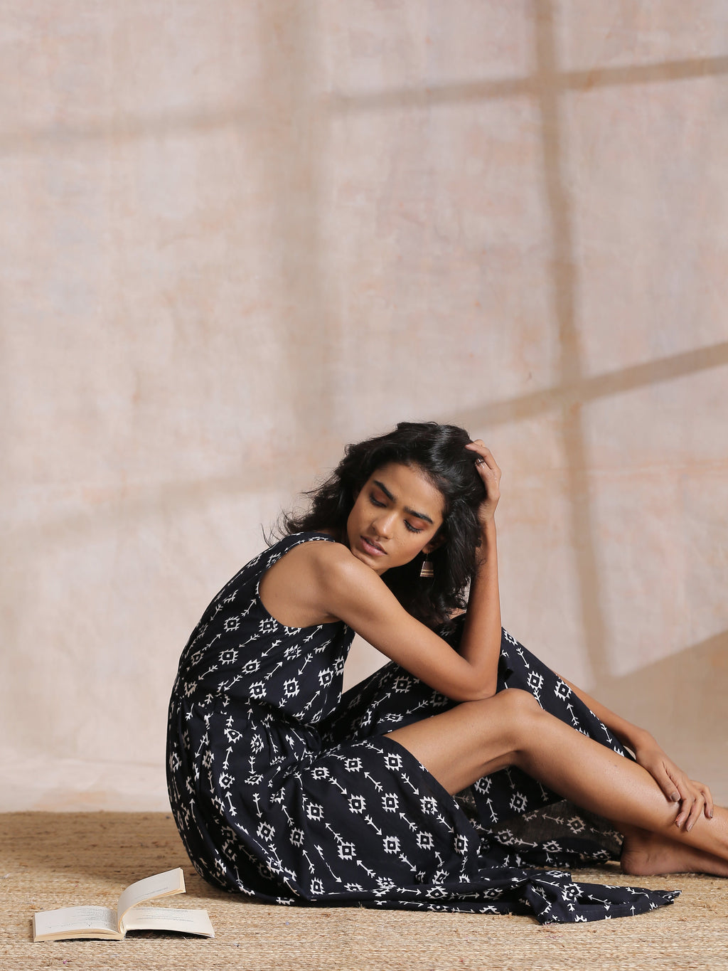 trueBrowns Black White Geometric Print Cotton Sleeveless Wrap Dress