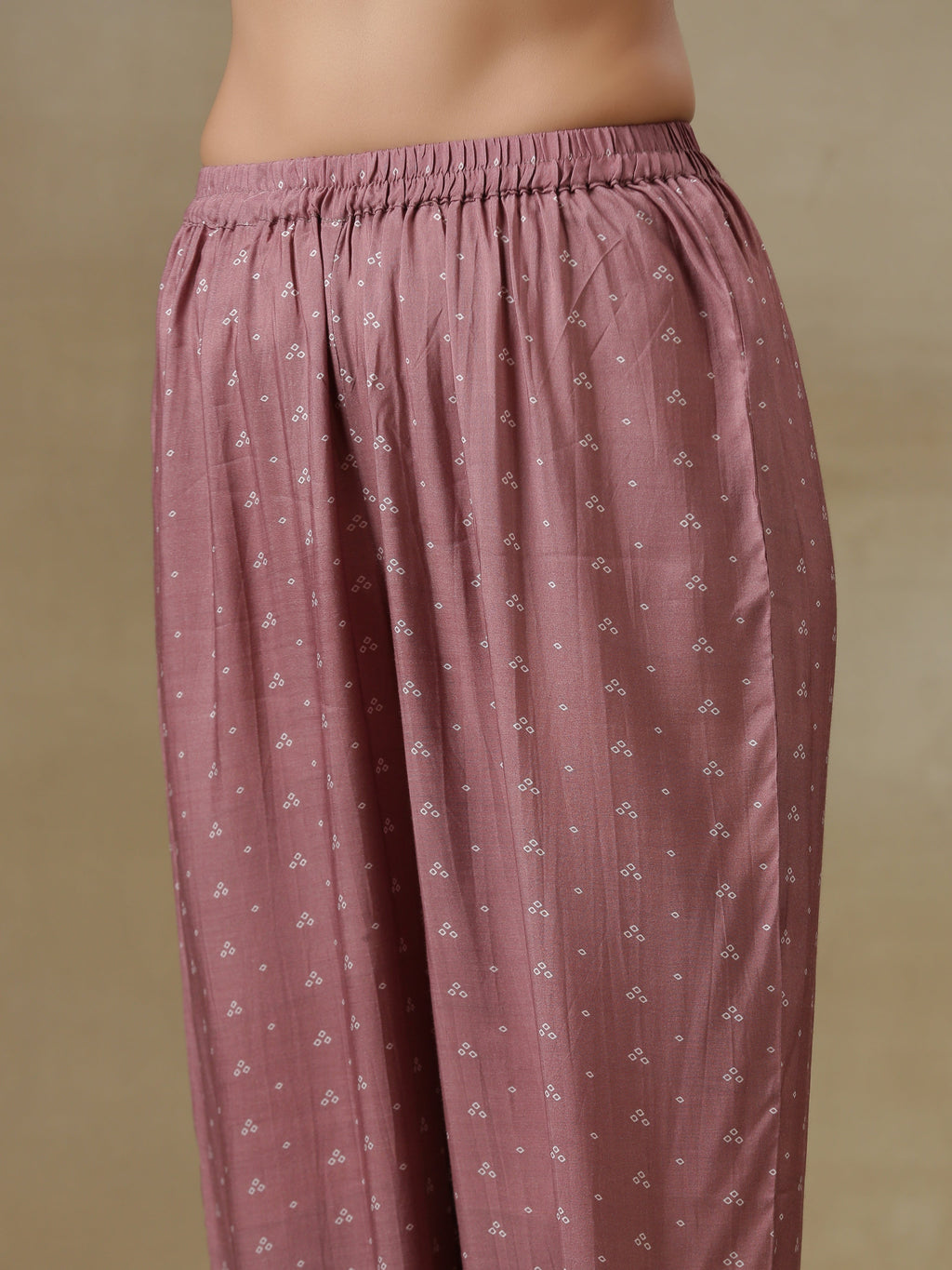 trueBrowns Dark Mauve Bandhani Printed Silk Front Slit Kurta Pant Set | Relove