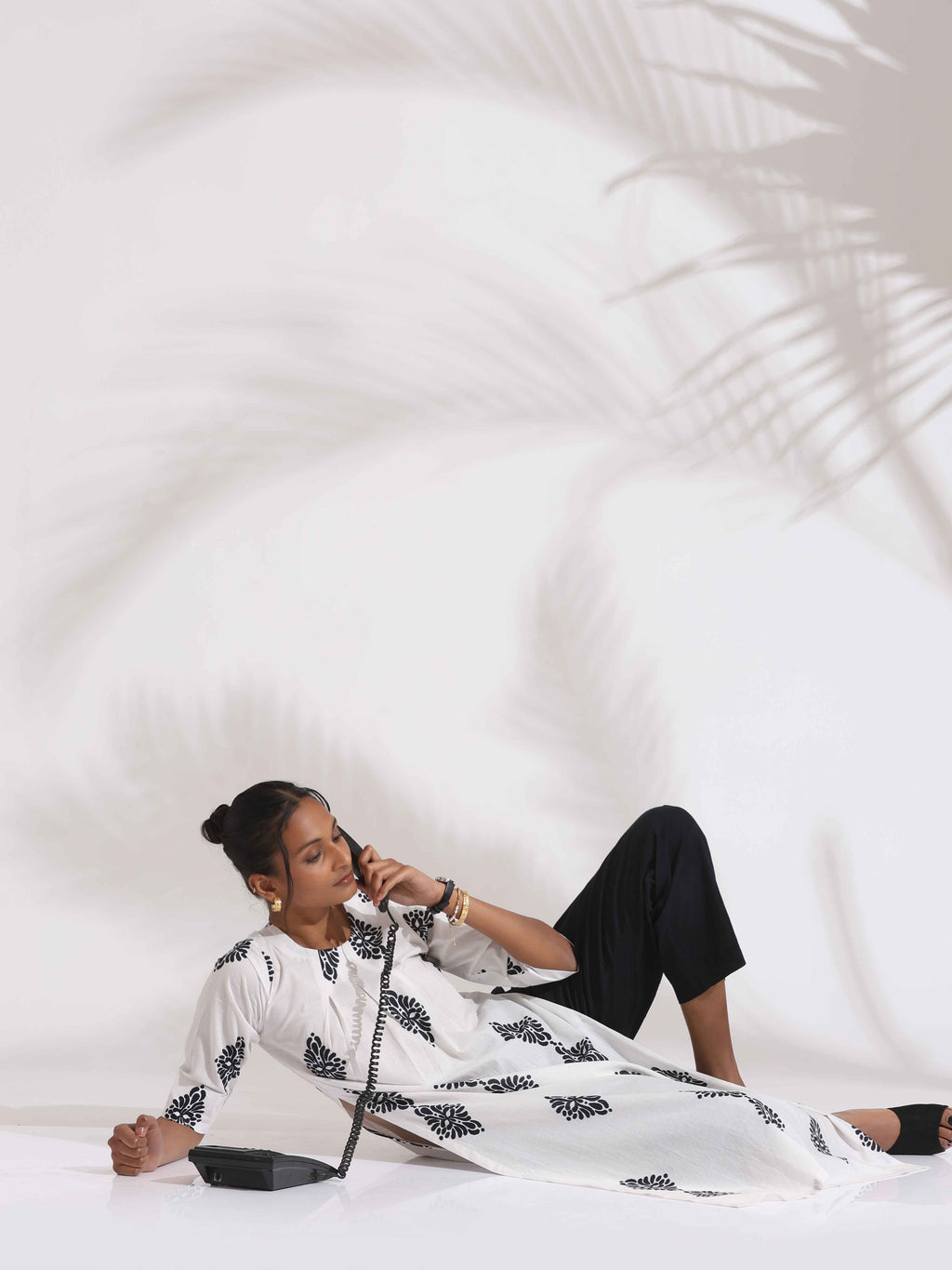 trueBrowns White Cotton Print Pleated Kurta Set