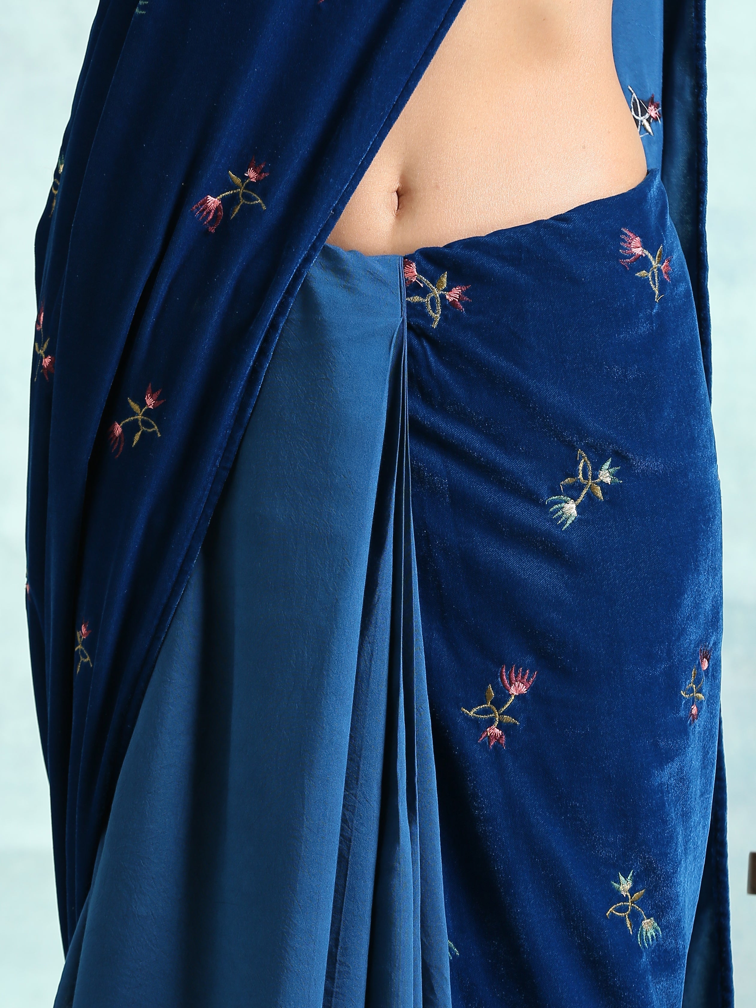 trueBrowns Blue Embroidered Velvet Ready to Wear Saree