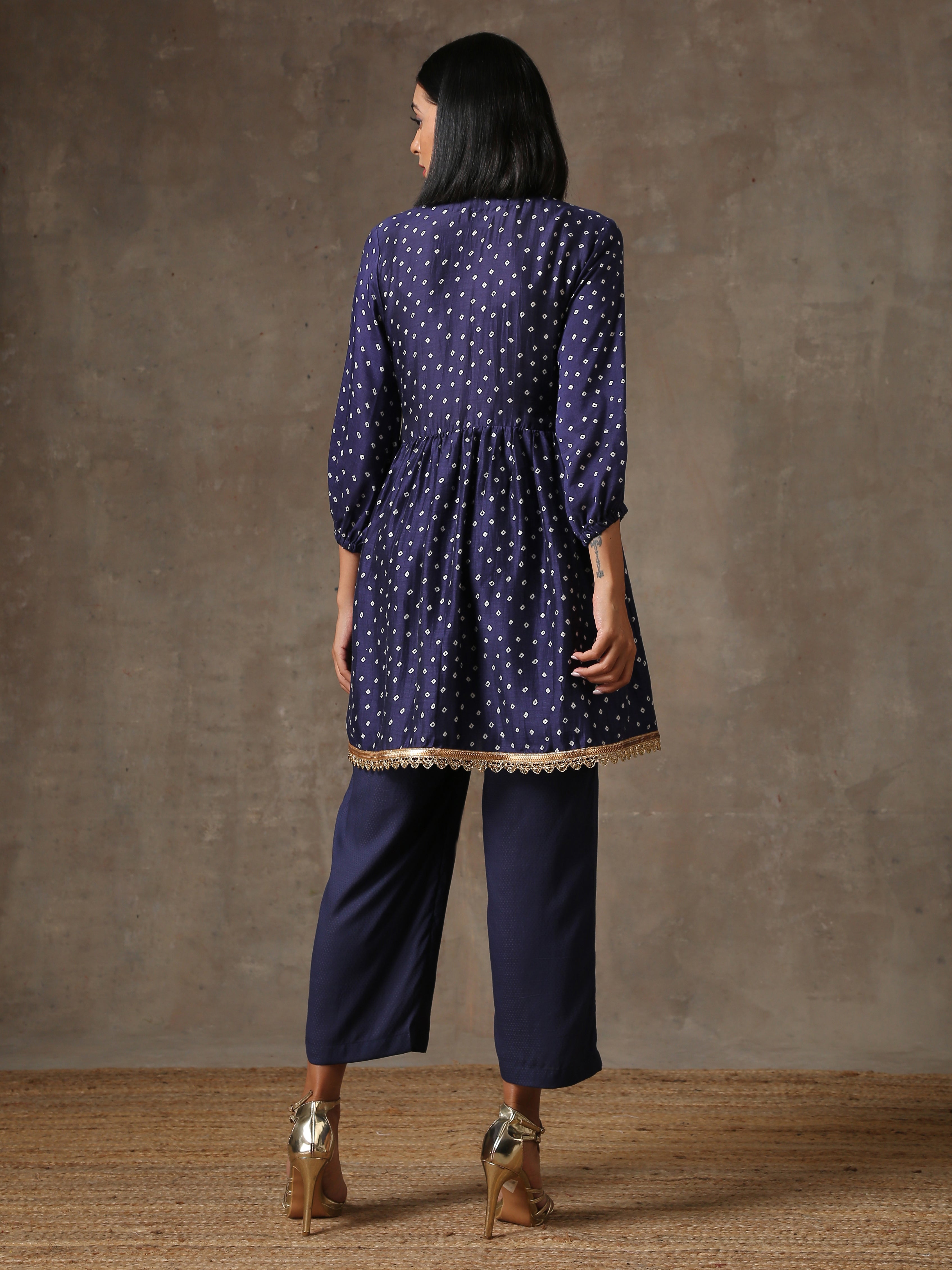trueBrowns Blue Bandhani Printed Silk Co-Ord Set