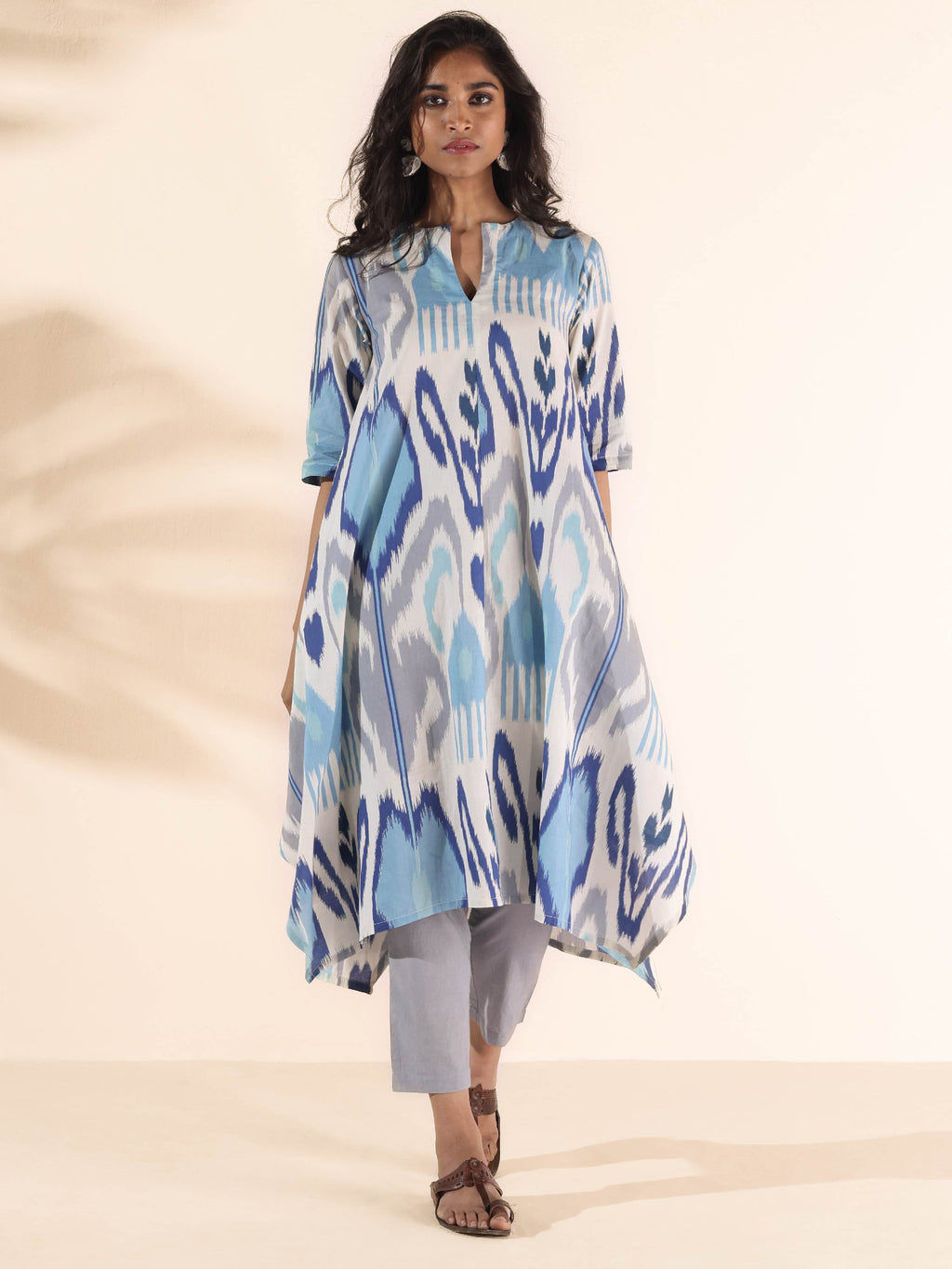 trueBrowns Blue Cotton Ikat Flared Kurta Pant Set