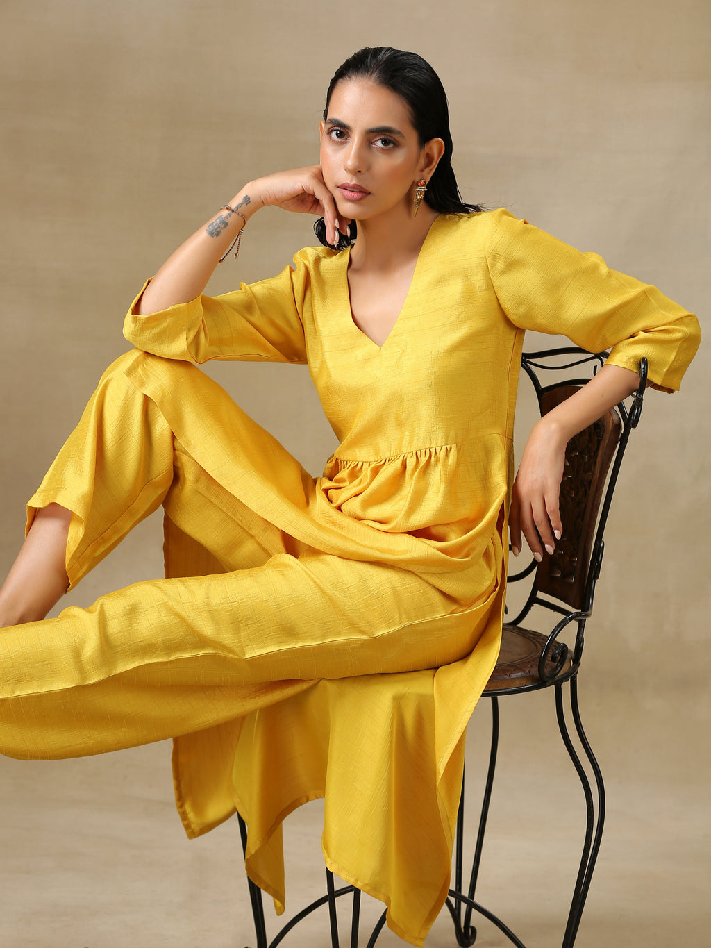 trueBrowns Yellow Textured Silk High Slit Gathered Kurta Set