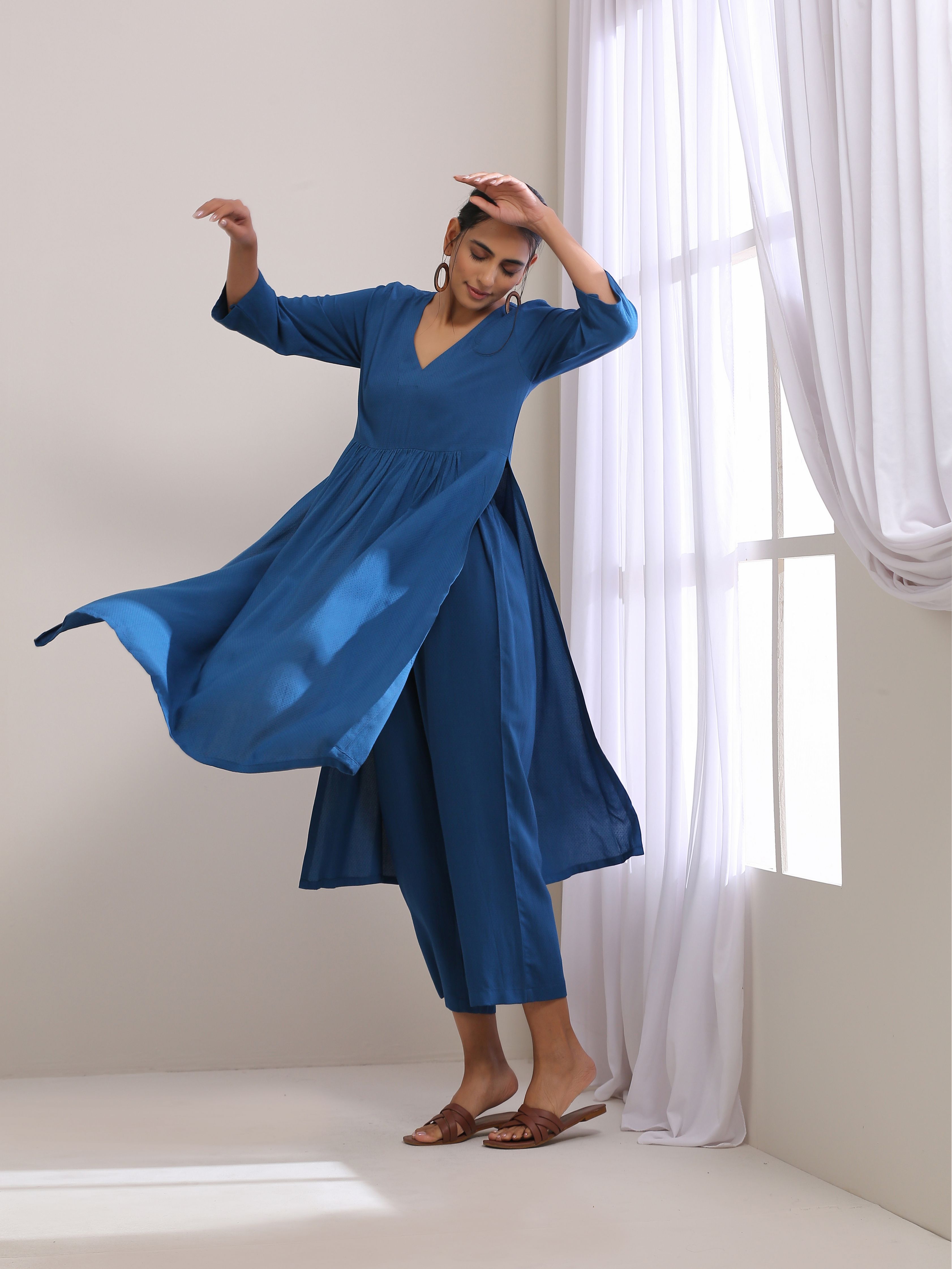 trueBrowns Classic Blue Dobby High Slit Gathered Kurta Set