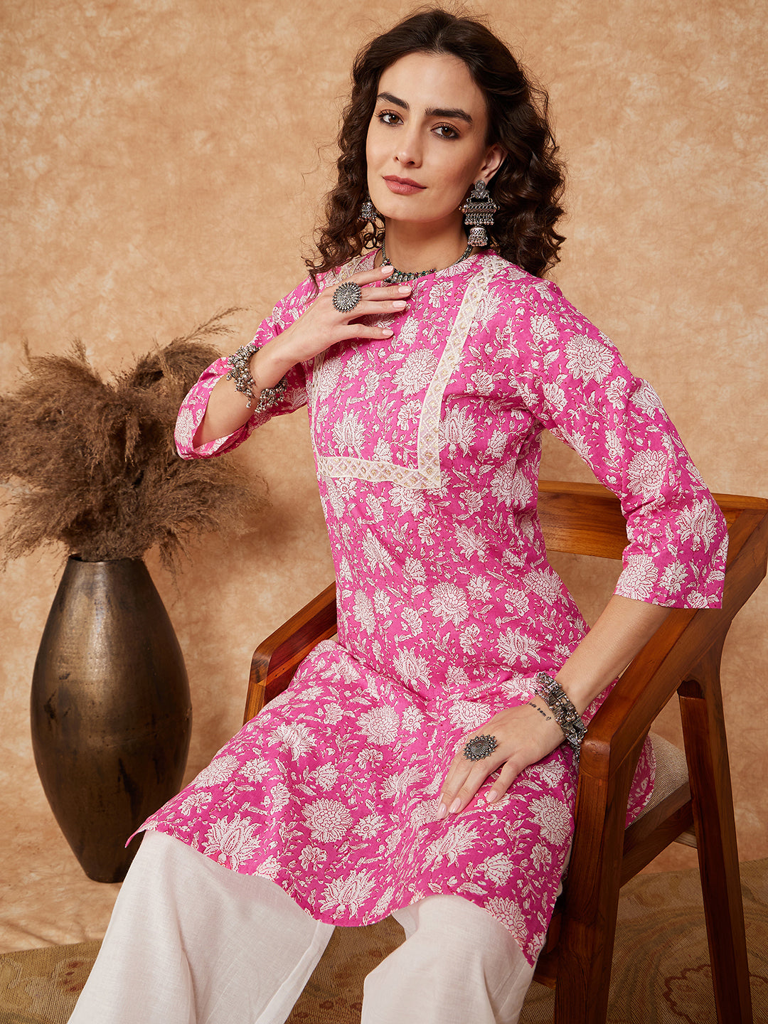 InWeave Women's Pink White Floral Square Lace Work Straight Kurta