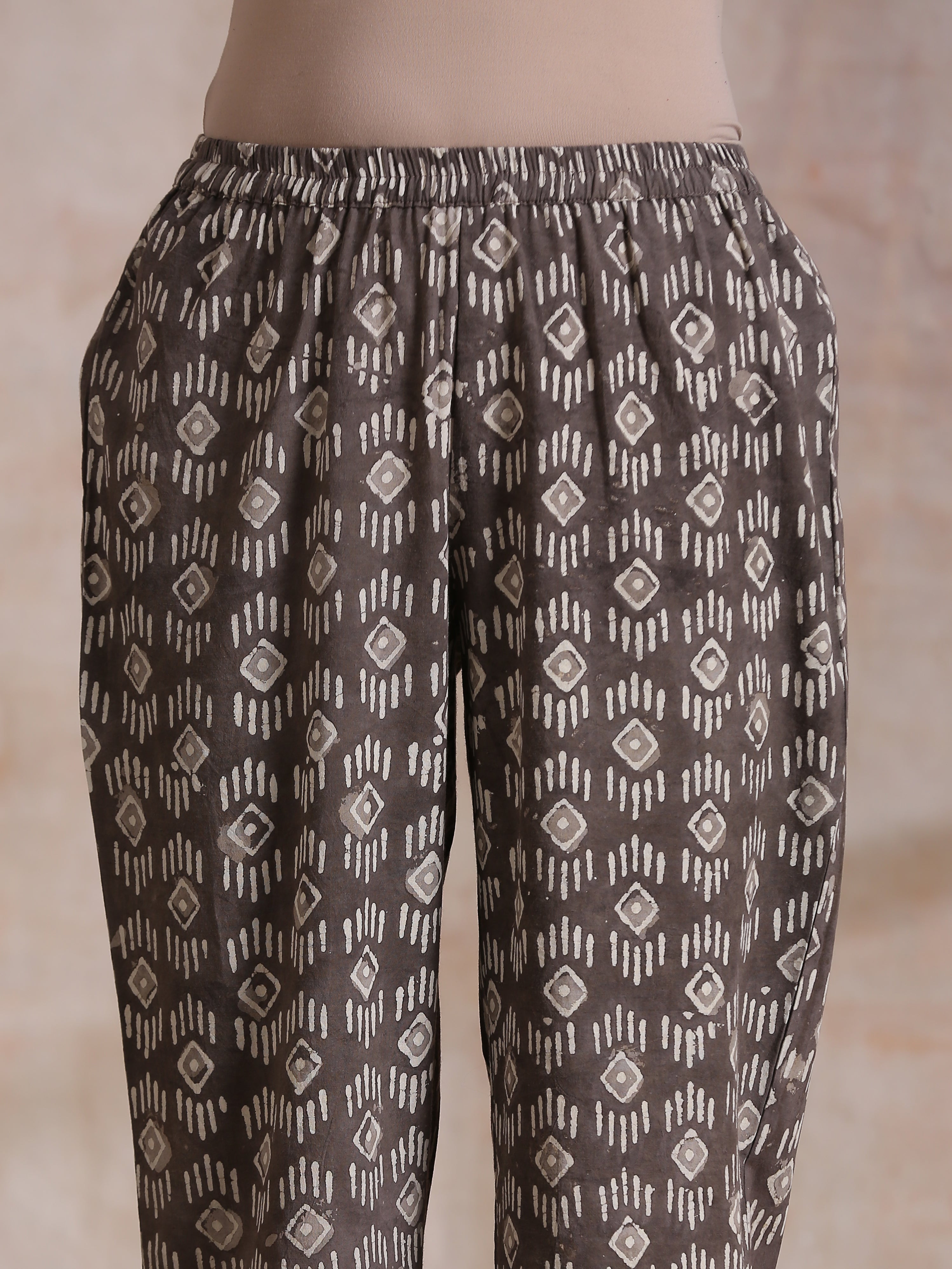 trueBrowns Clay Dabu Geometric Print Cotton Angrakha Kurta Pant Set