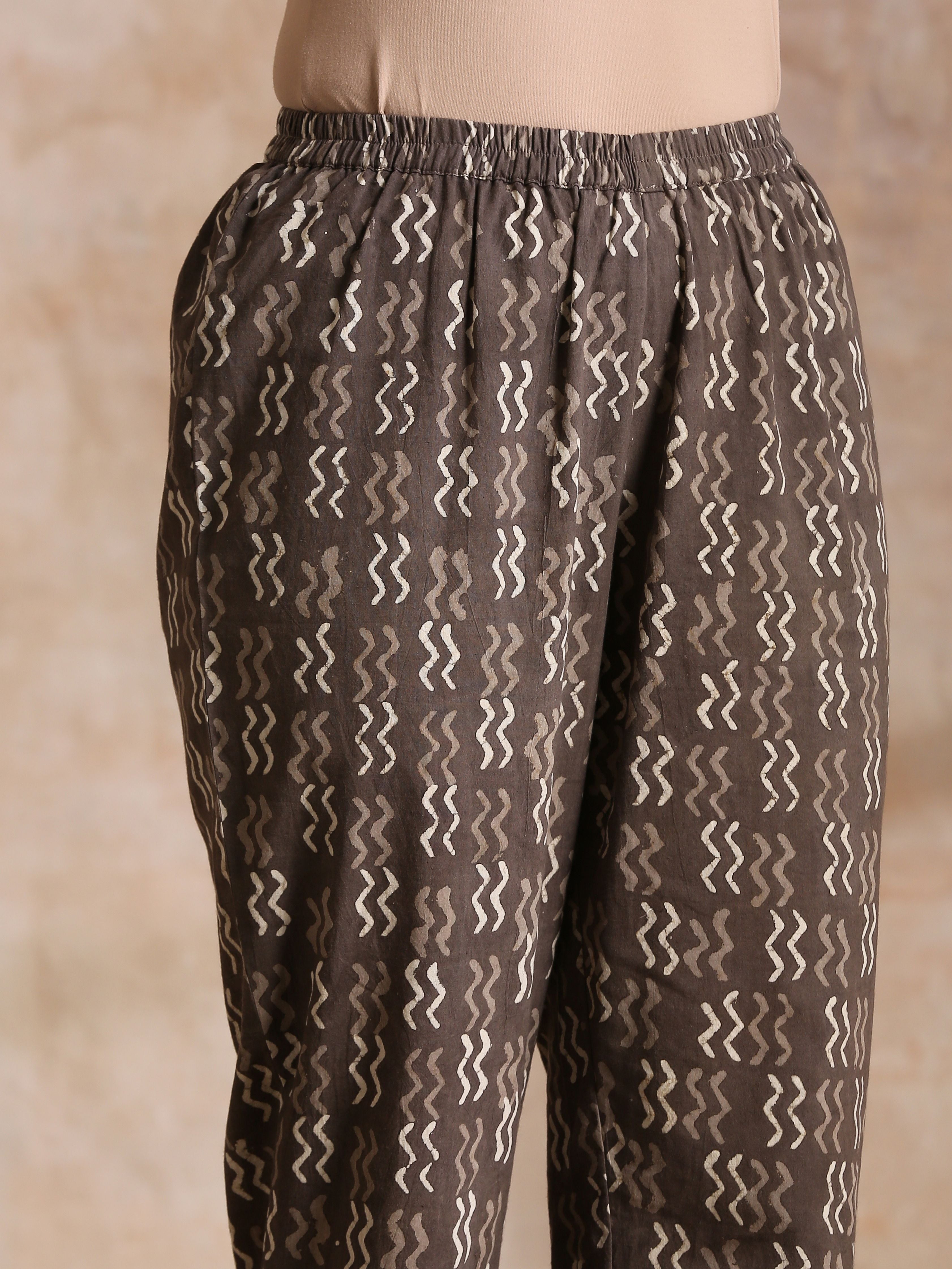 trueBrowns Clay Dabu Zig-Zag Motifs Print Cotton Flared Kurta Pant Set
