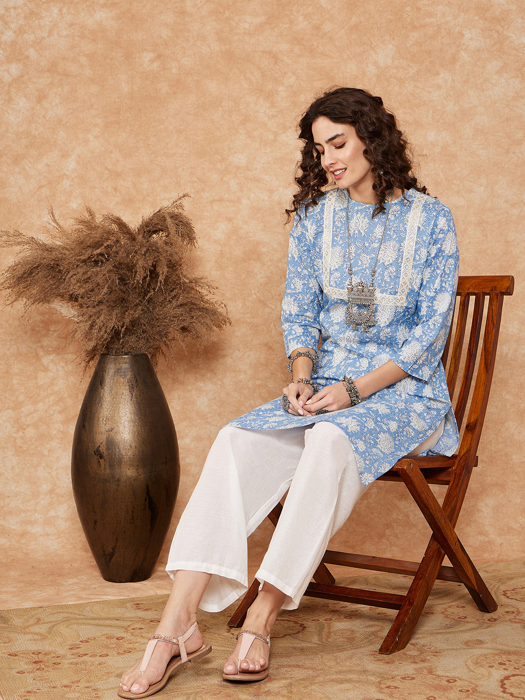 InWeave Women's Blue White Floral Square Lace Work Straight Kurta