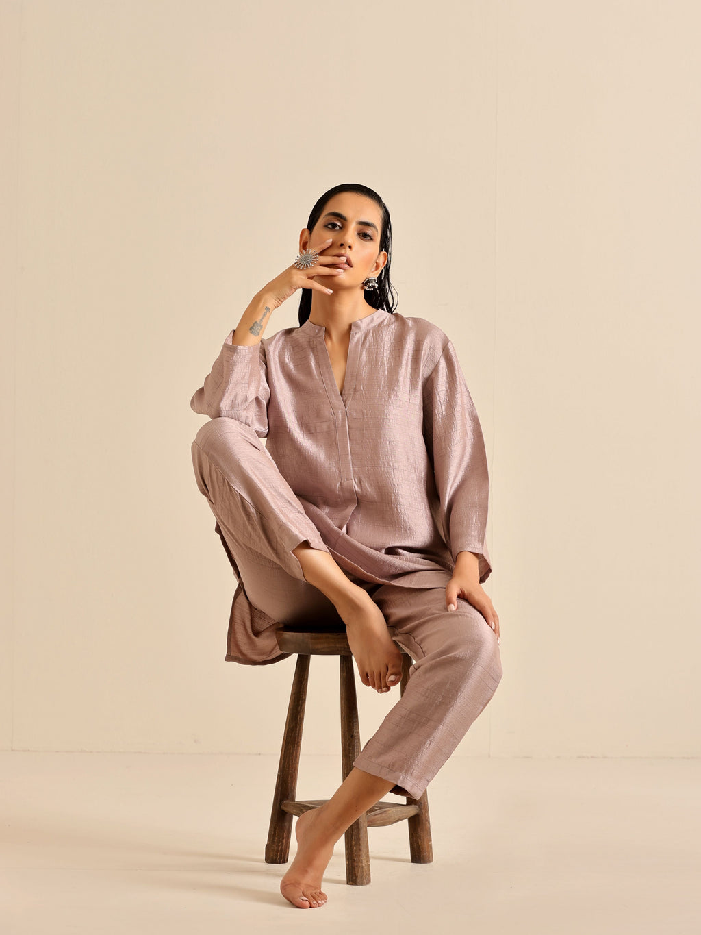 trueBrowns Grey Silk Texture Relaxed Co-Ord Set