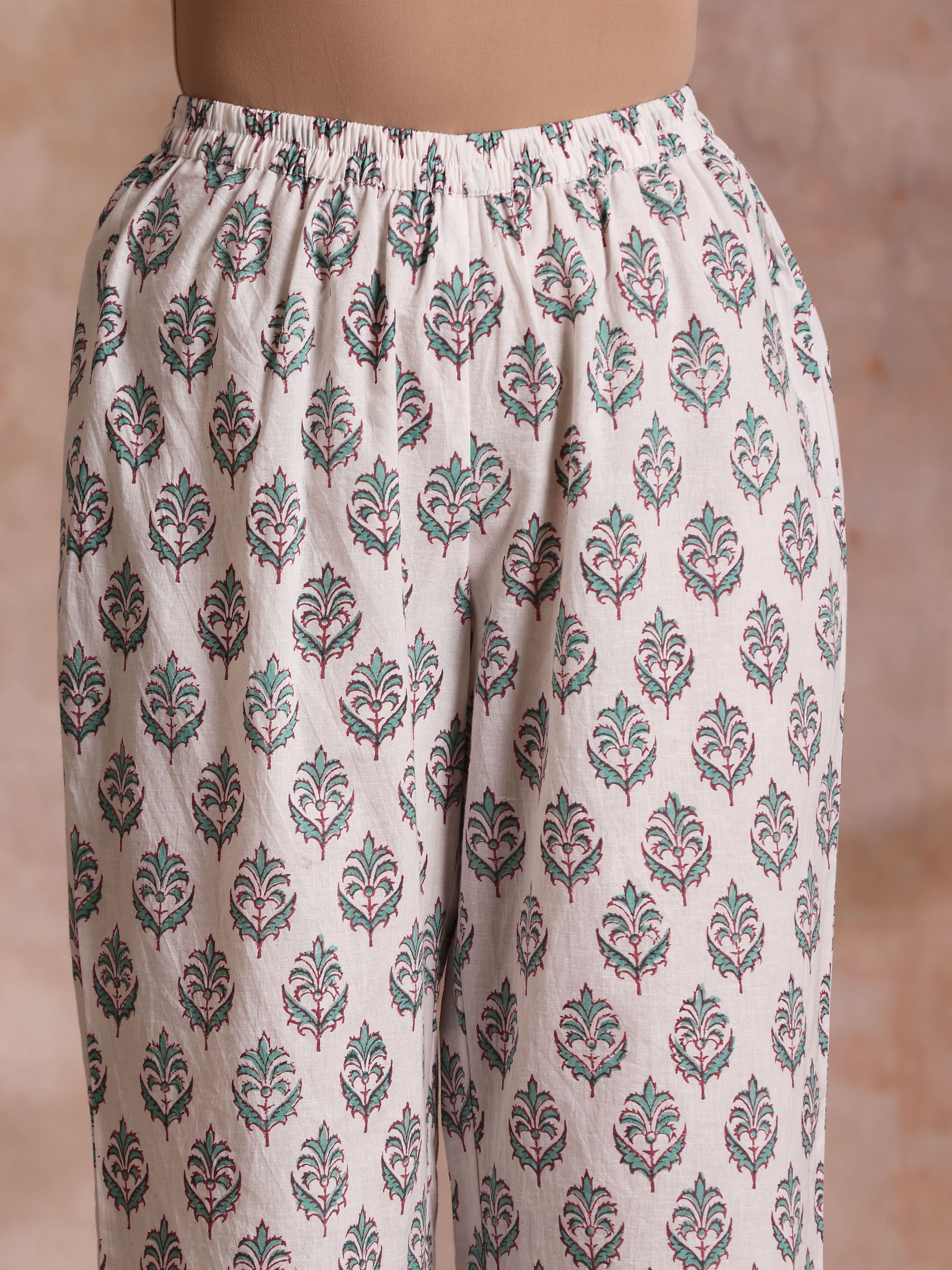 trueBrowns Tiffany Blue Floral Block Print Cotton Front Neck Gathered Kurta Pant Set