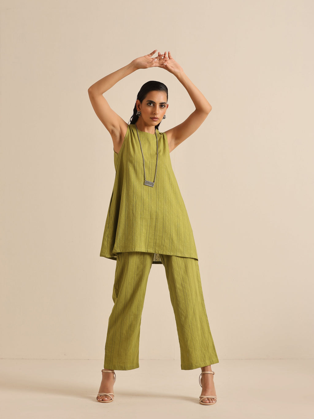 trueBrowns Green Dobby Sleeveless Co-Ord Set