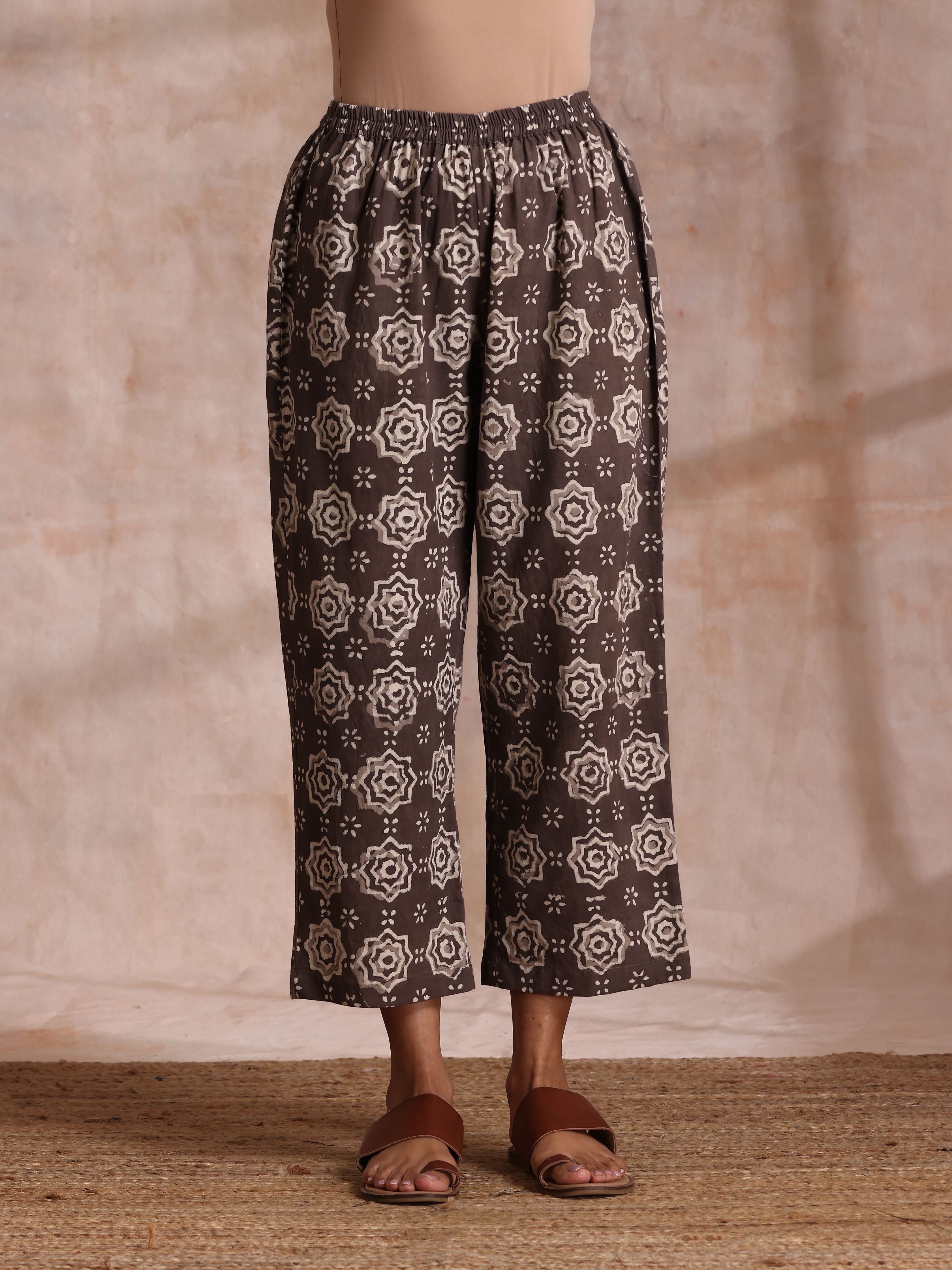 trueBrowns Clay Dabu Buta Print Cotton Sleeveless Flared Kurta Pant Set