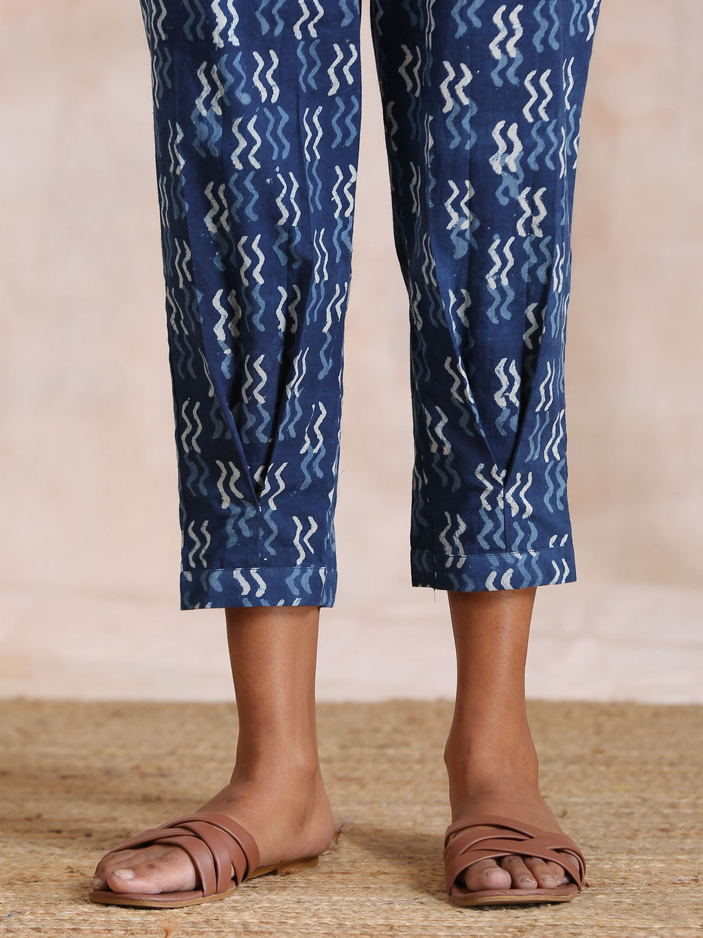 trueBrowns Indigo Dabu Zig-Zag Motifs Print Cotton Sleeveless Co-Ord Set