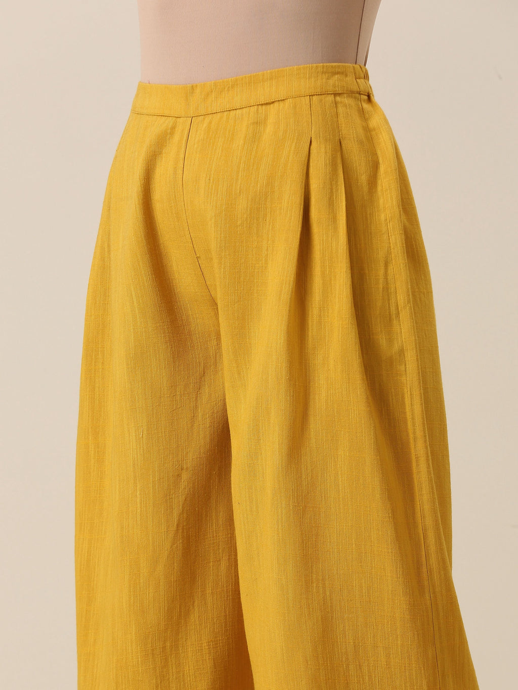 trueBrowns Mustard Yellow Slub Texture Sleevesless Jacket Pant Set