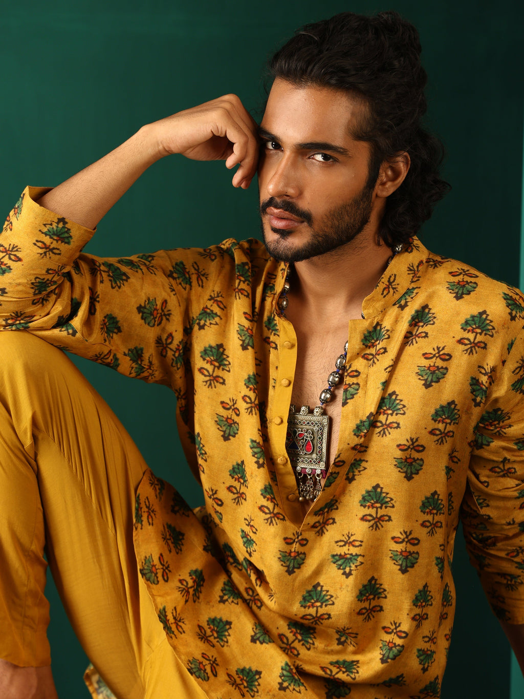 trueBrowns Men's Mustard Flower Stem Muslin Silk Printed Co-ord Set